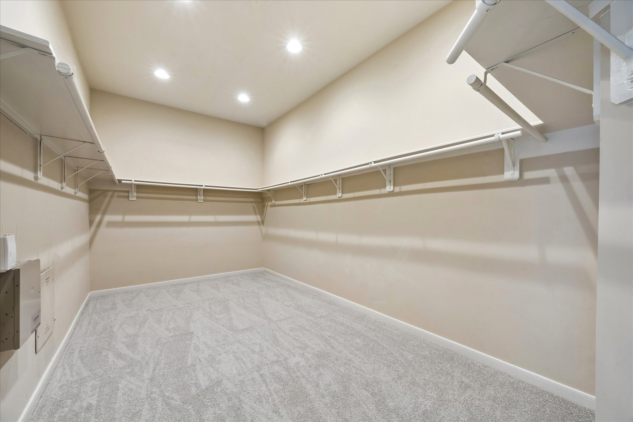 2504 Ivy Stone Lane Property Photo 19