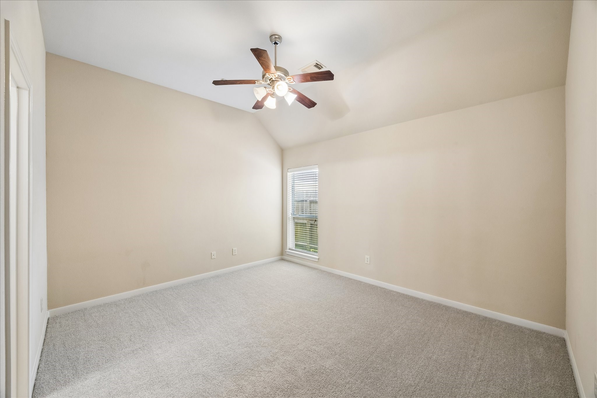 2504 Ivy Stone Lane Property Photo 22