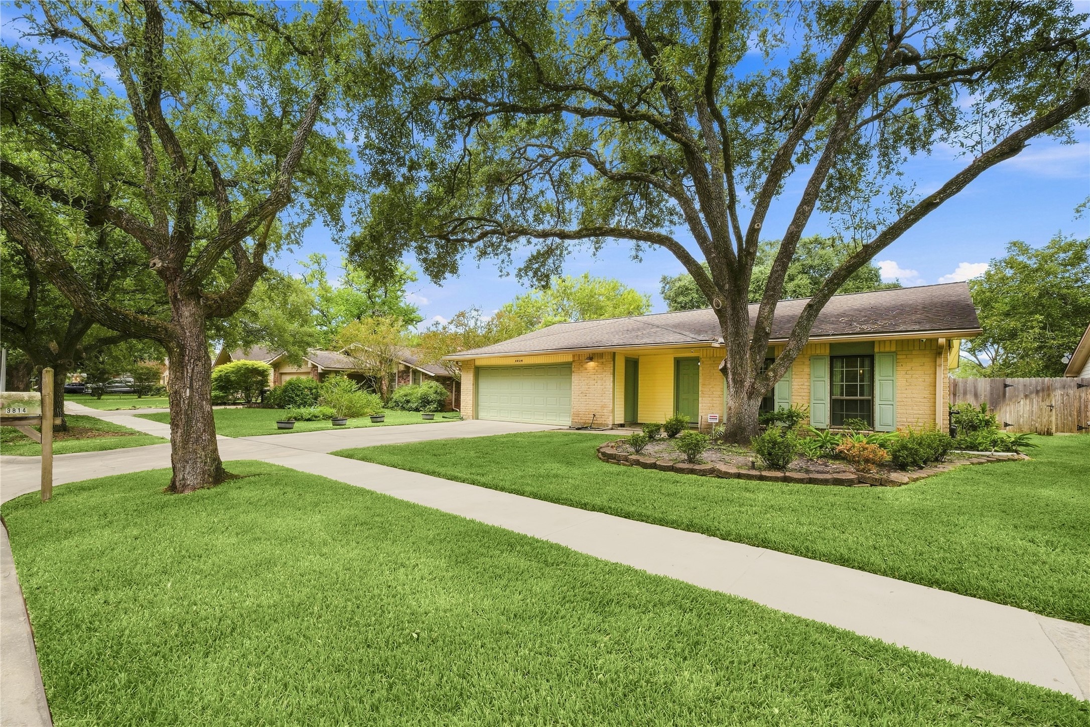 3814 Rolling Terrace Drive Property Photo 4