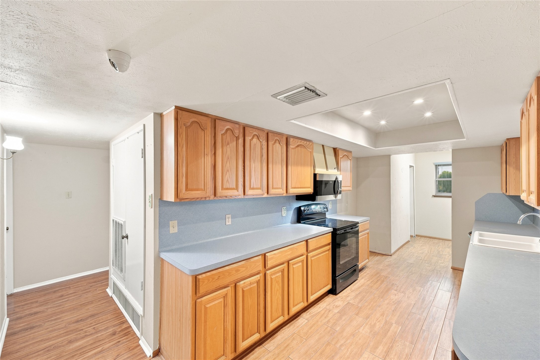 3814 Rolling Terrace Drive Property Photo 13