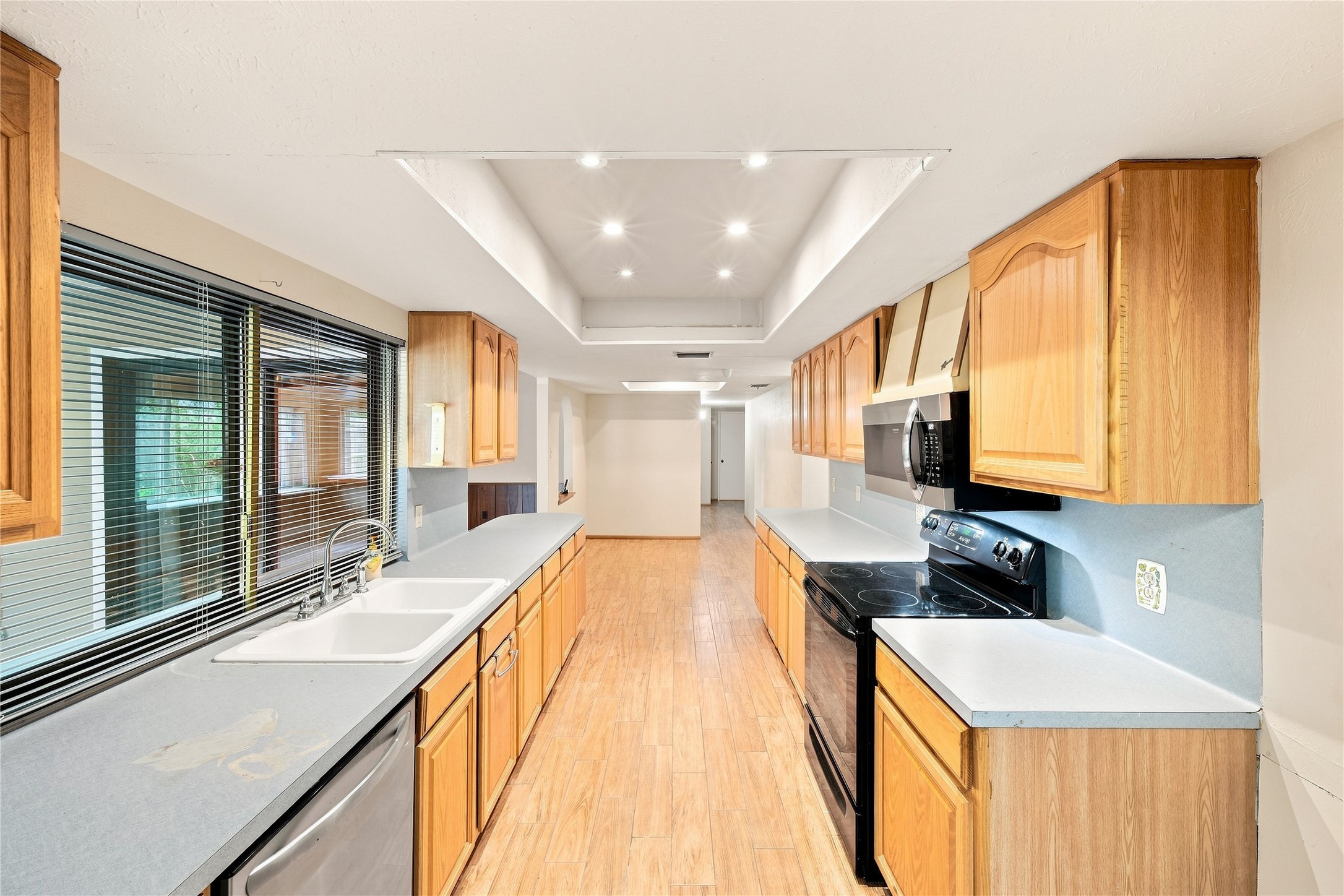 3814 Rolling Terrace Drive Property Photo 15