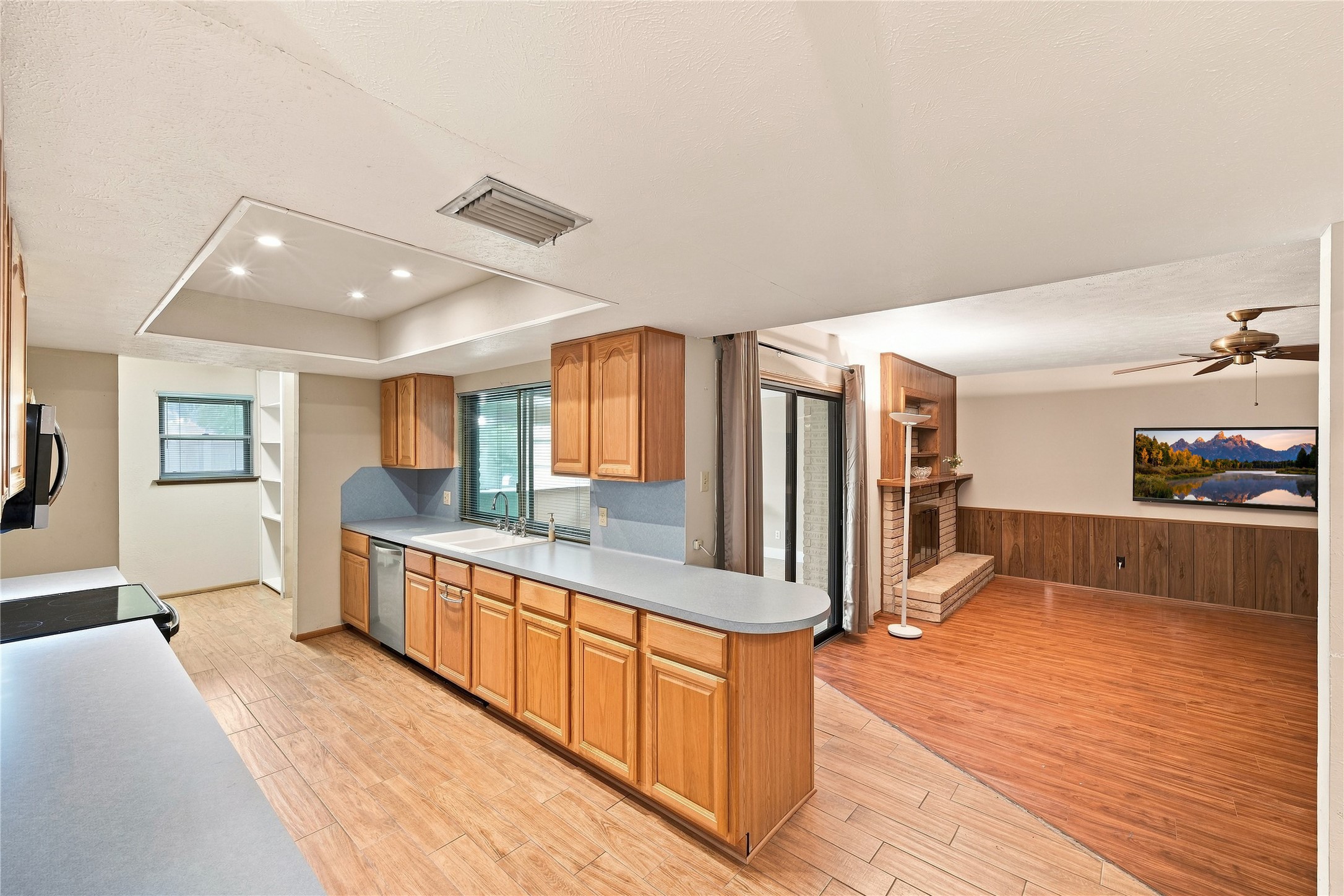 3814 Rolling Terrace Drive Property Photo 16