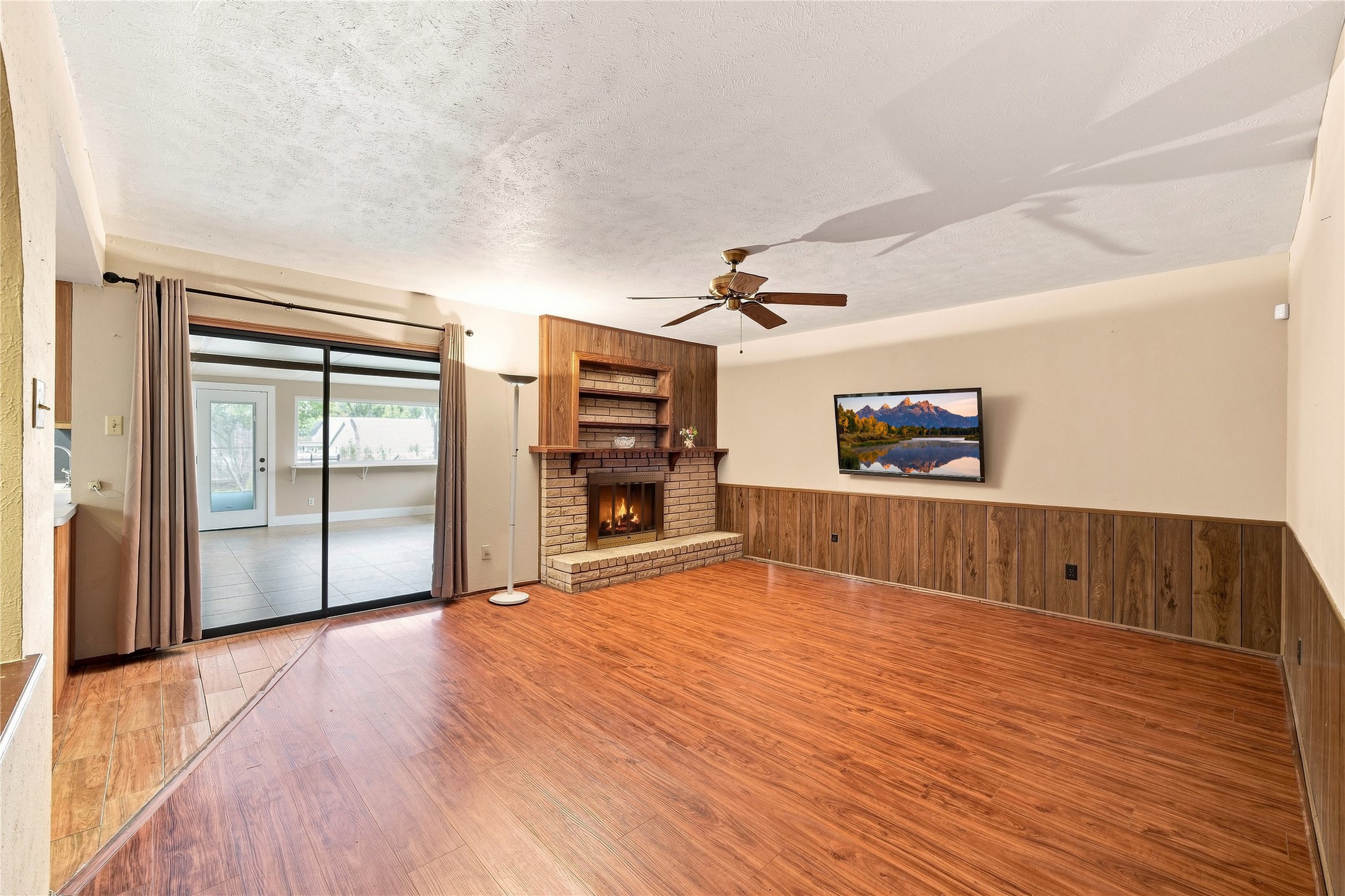 3814 Rolling Terrace Drive Property Photo 17