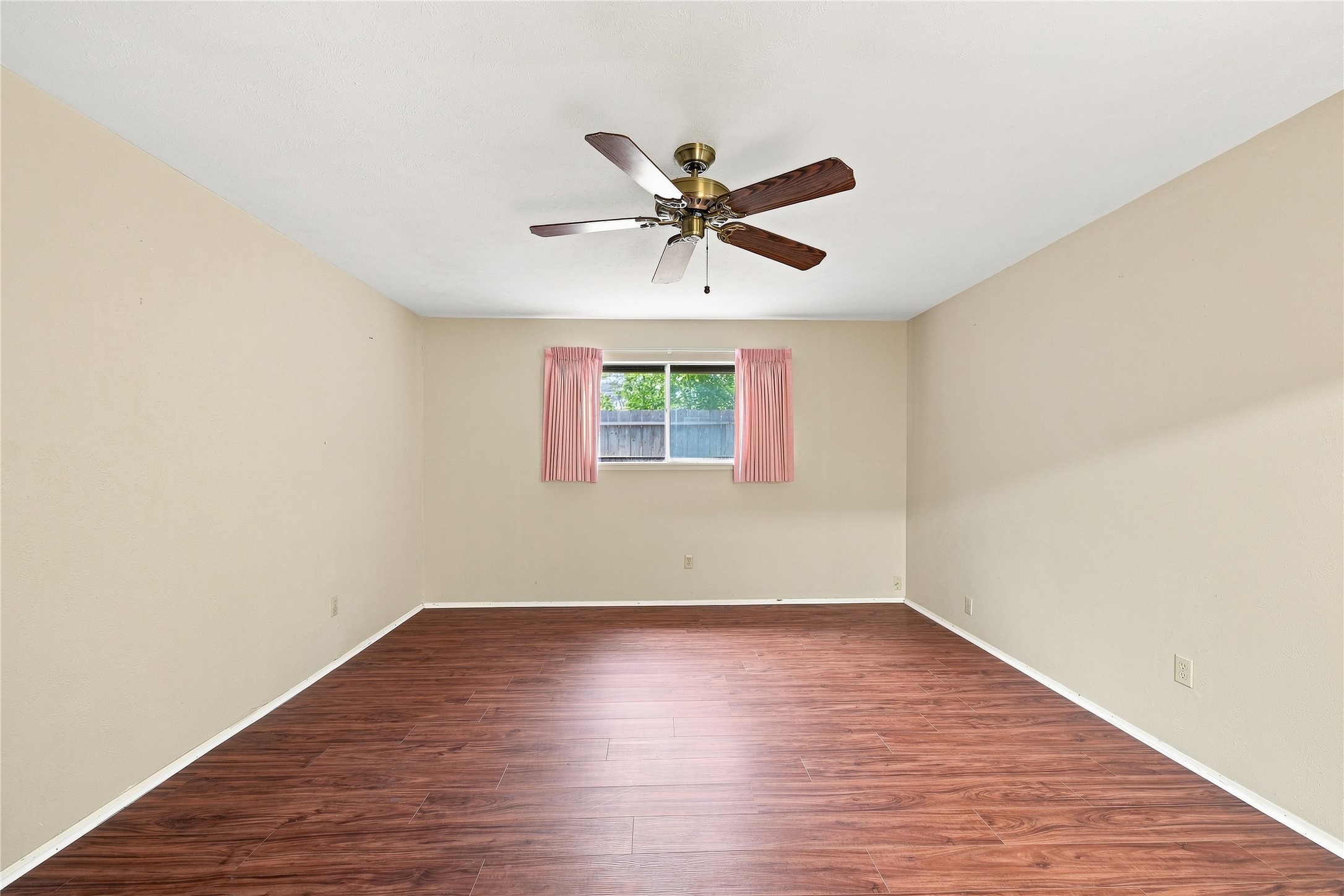 3814 Rolling Terrace Drive Property Photo 20