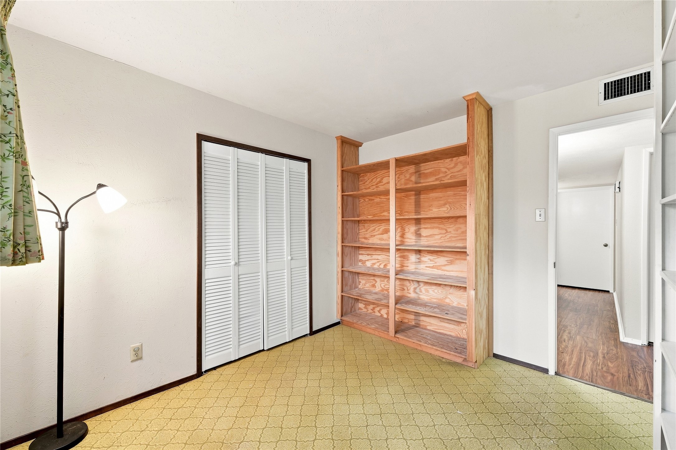 3814 Rolling Terrace Drive Property Photo 25