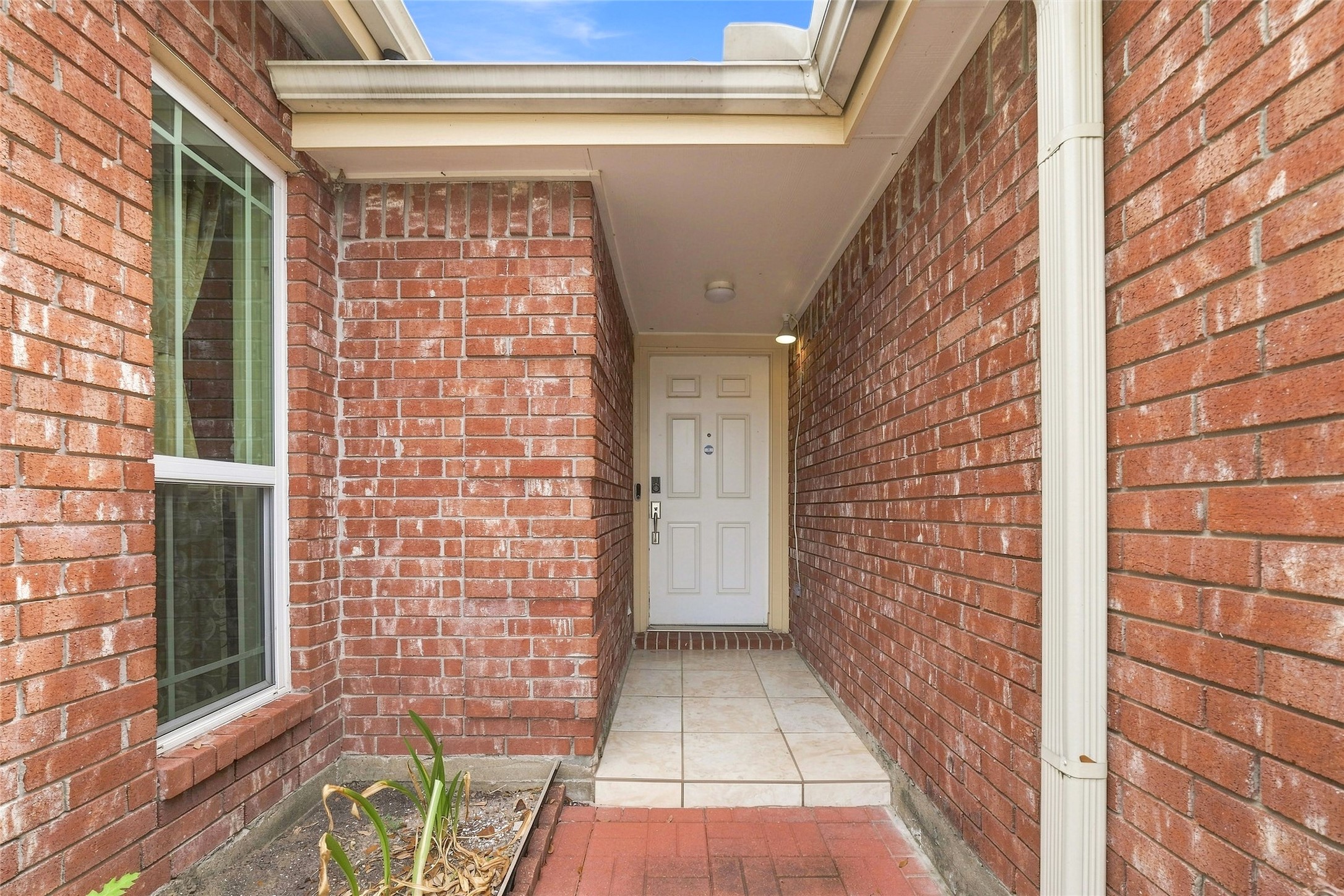 7723 Valera Lane Property Photo 3