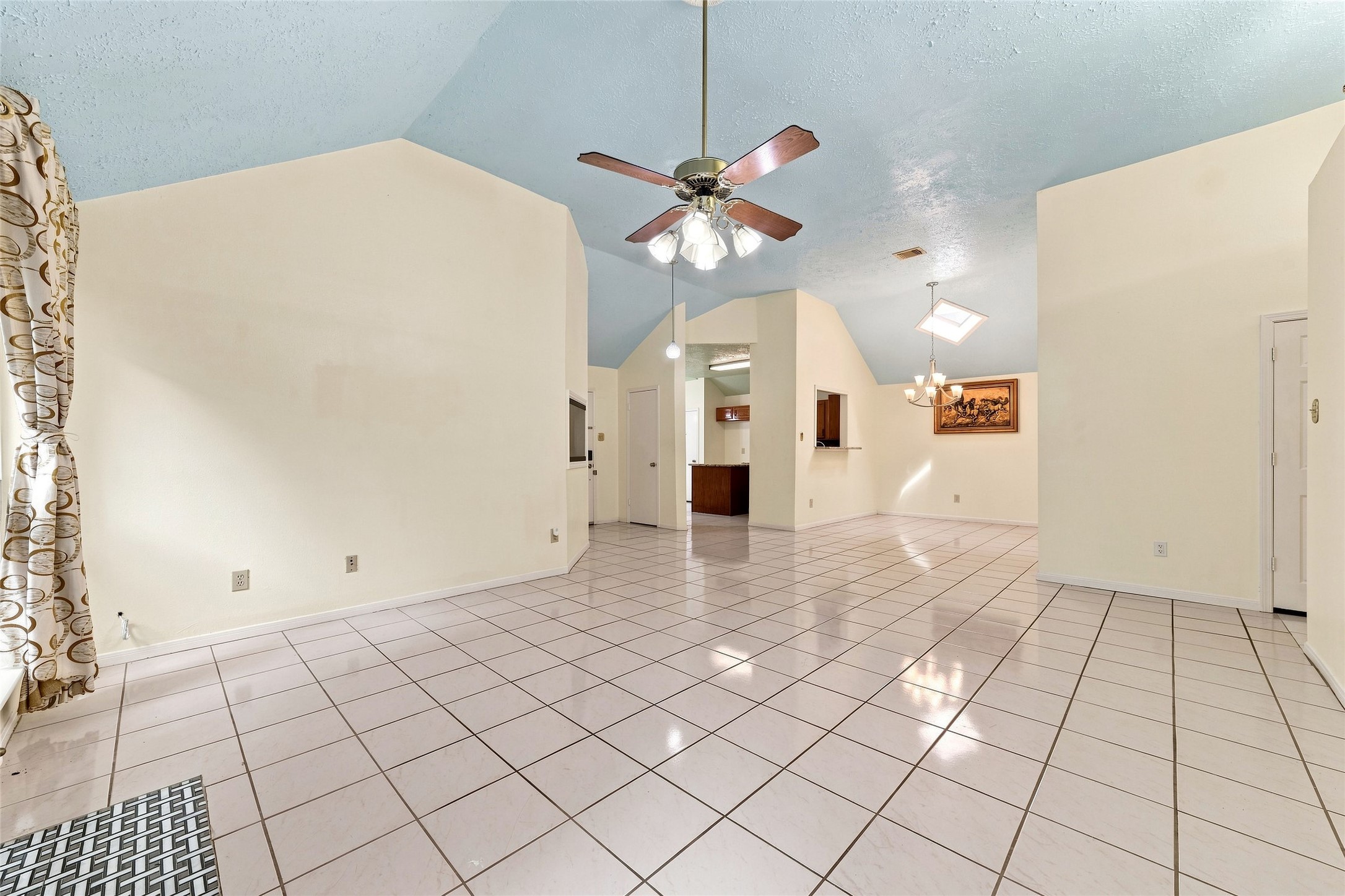 7723 Valera Lane Property Photo 6