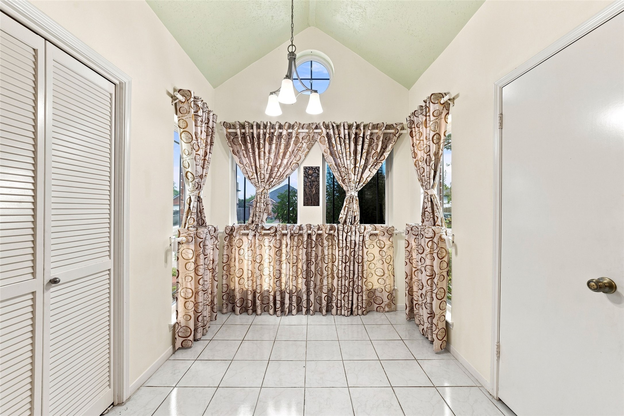 7723 Valera Lane Property Photo 12