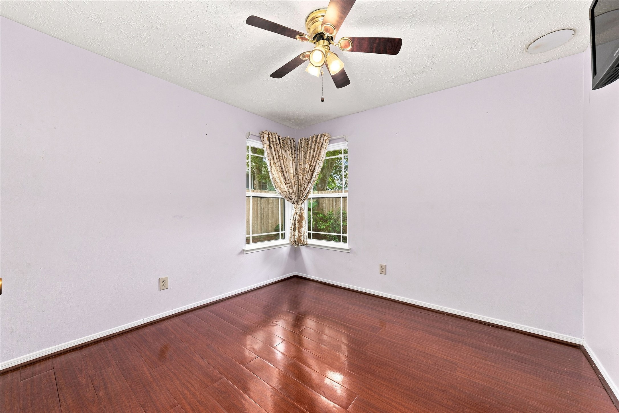 7723 Valera Lane Property Photo 17
