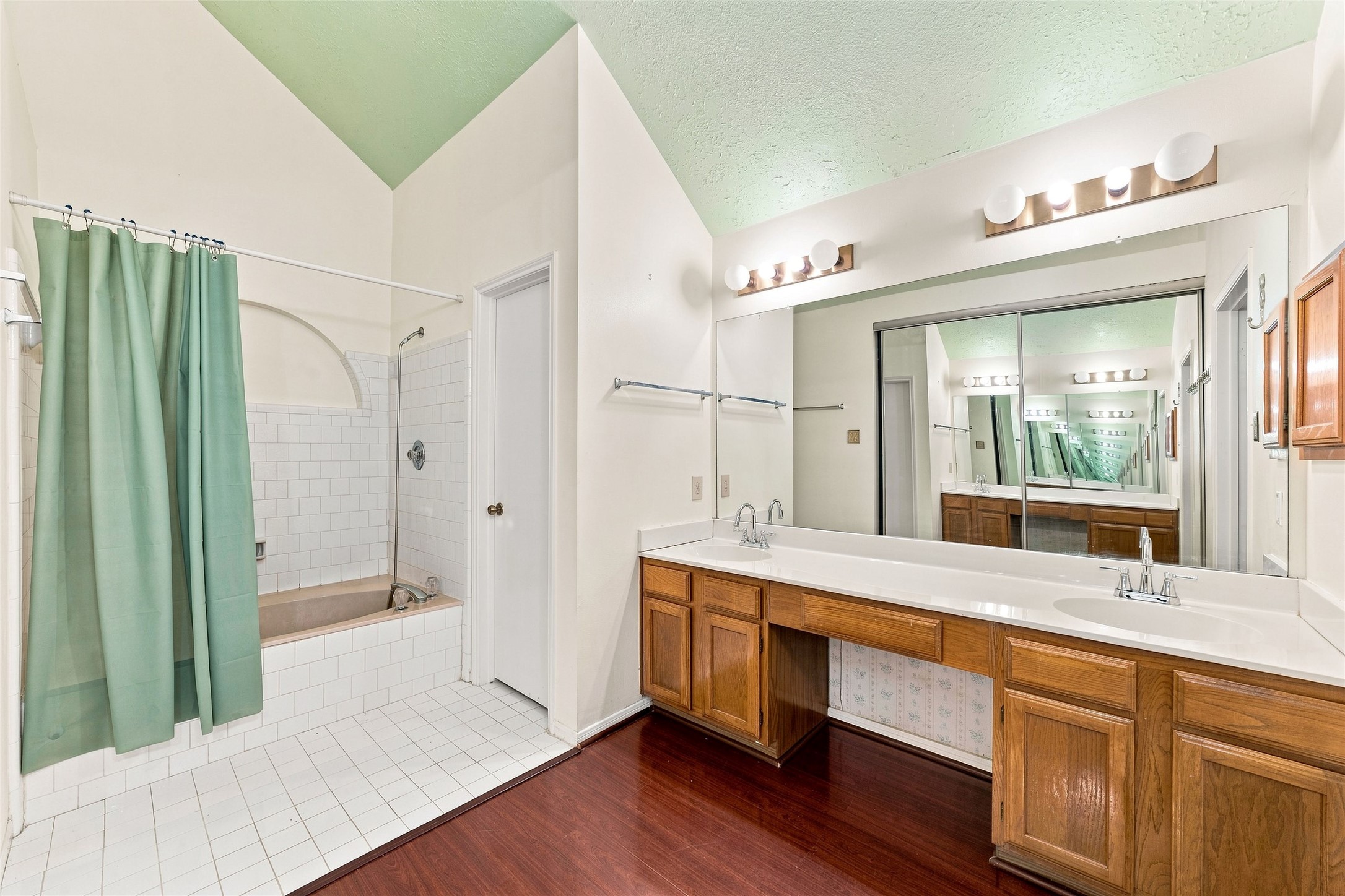 7723 Valera Lane Property Photo 21