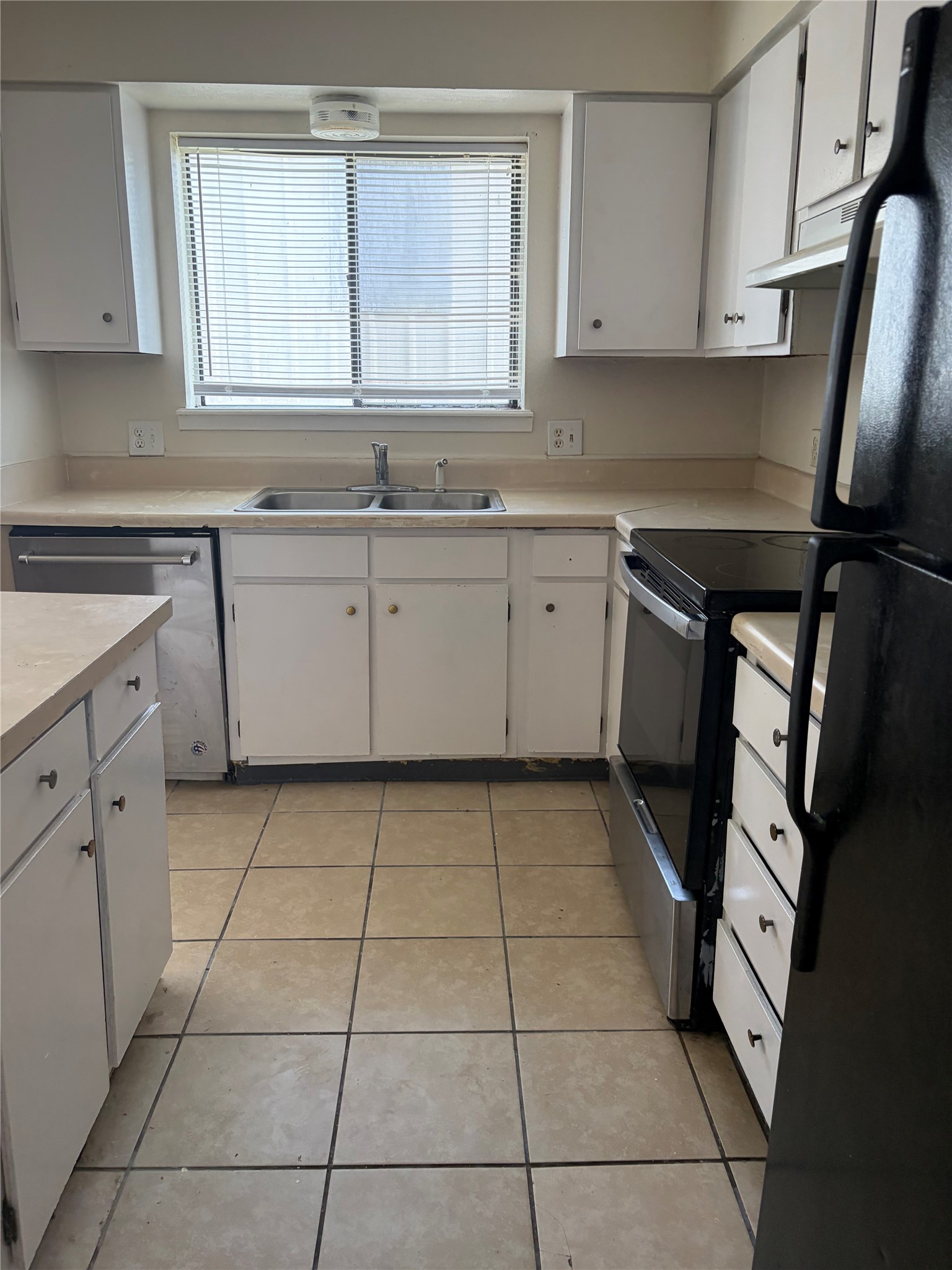 1221 Houston Streets 4 Property Photo 4