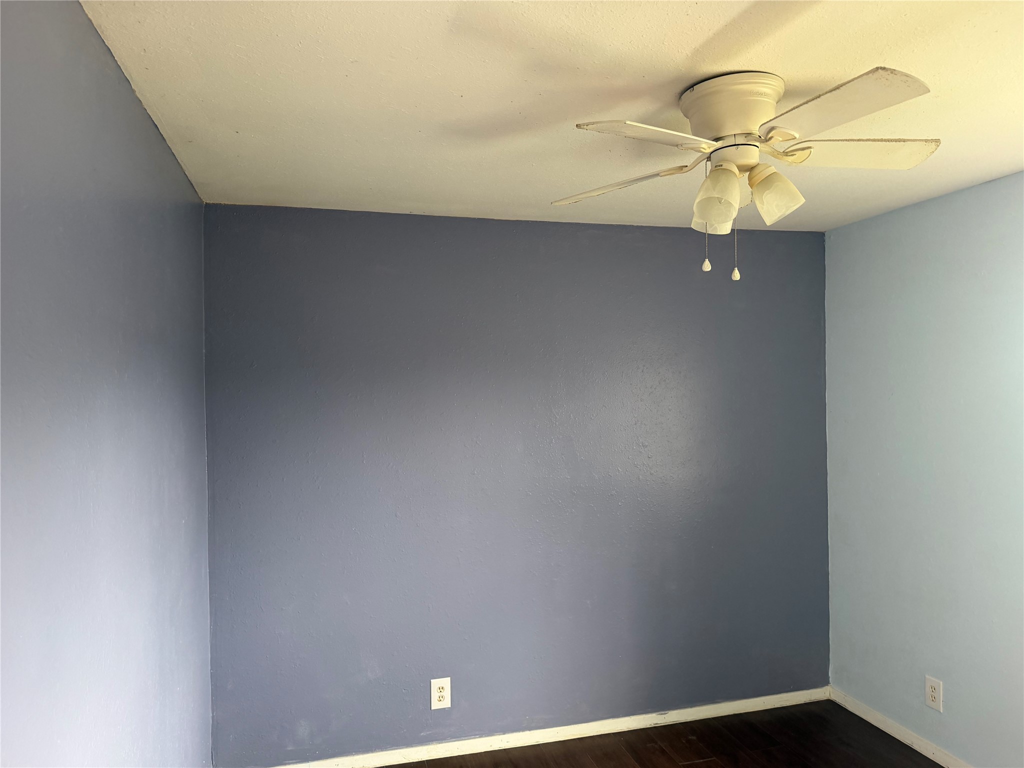 1221 Houston Streets 4 Property Photo 8