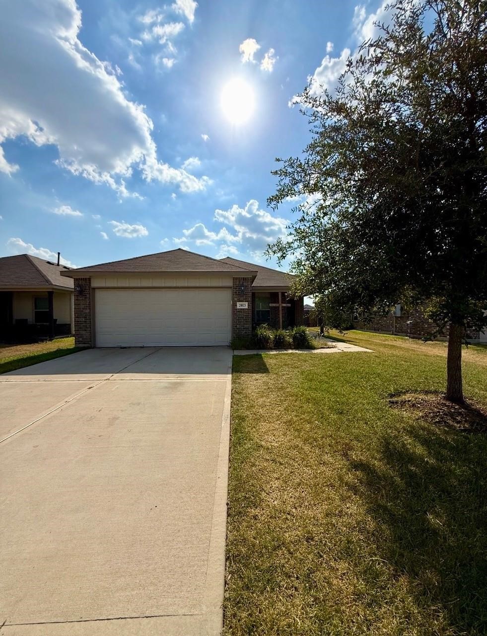 21023 Twining Rose Lane Property Photo 2