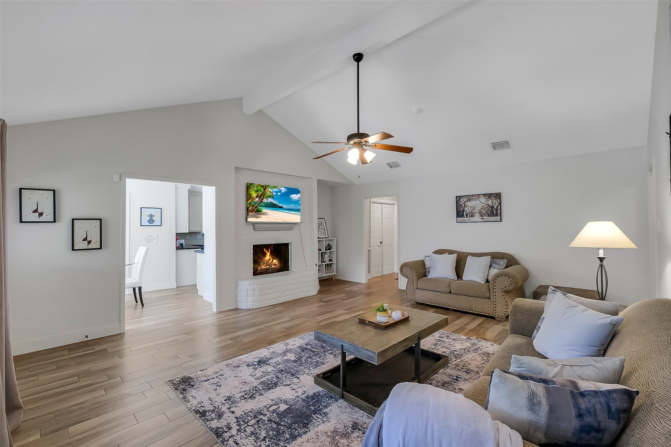 11715 Brighton Lane Property Photo 7