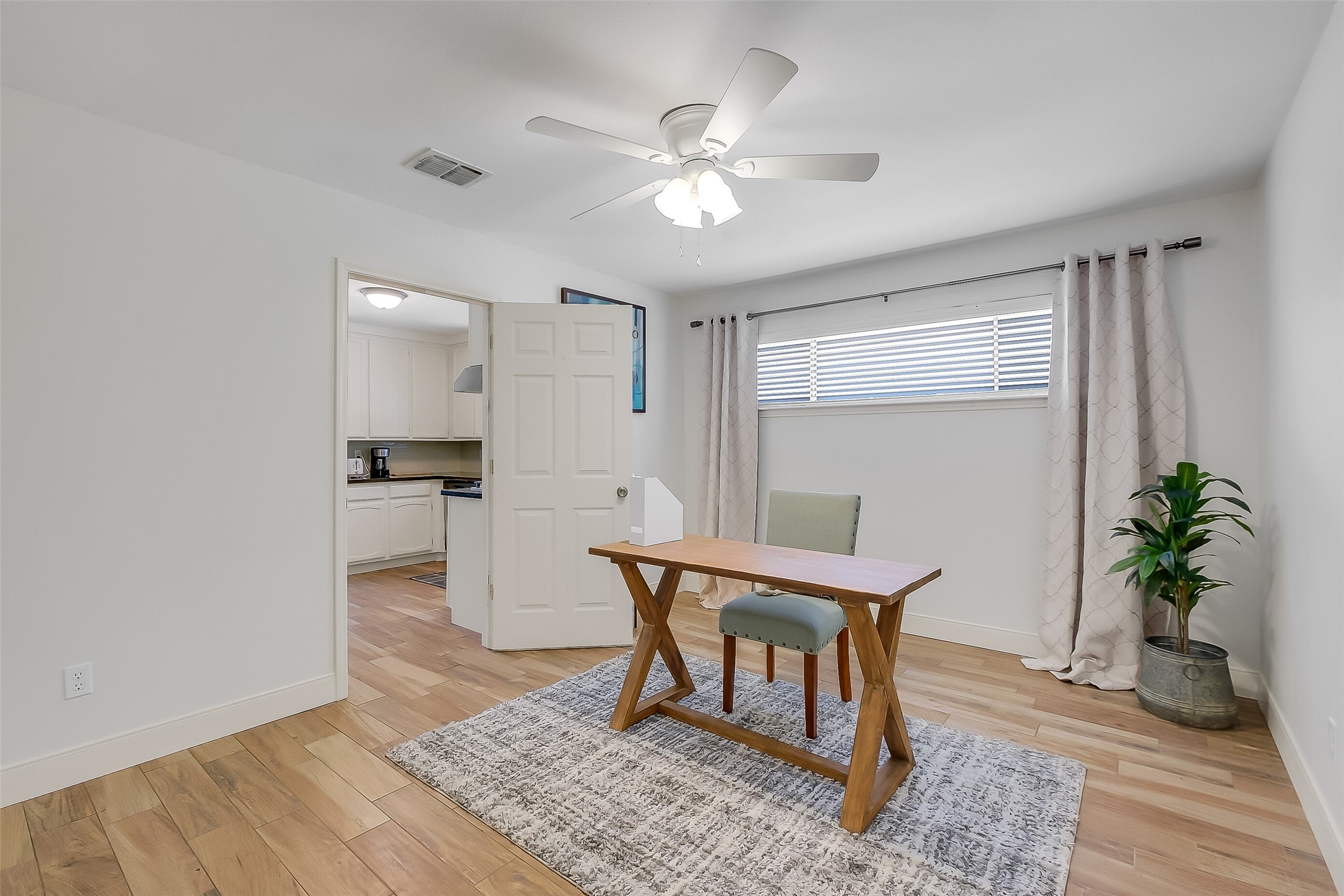 11715 Brighton Lane Property Photo 12