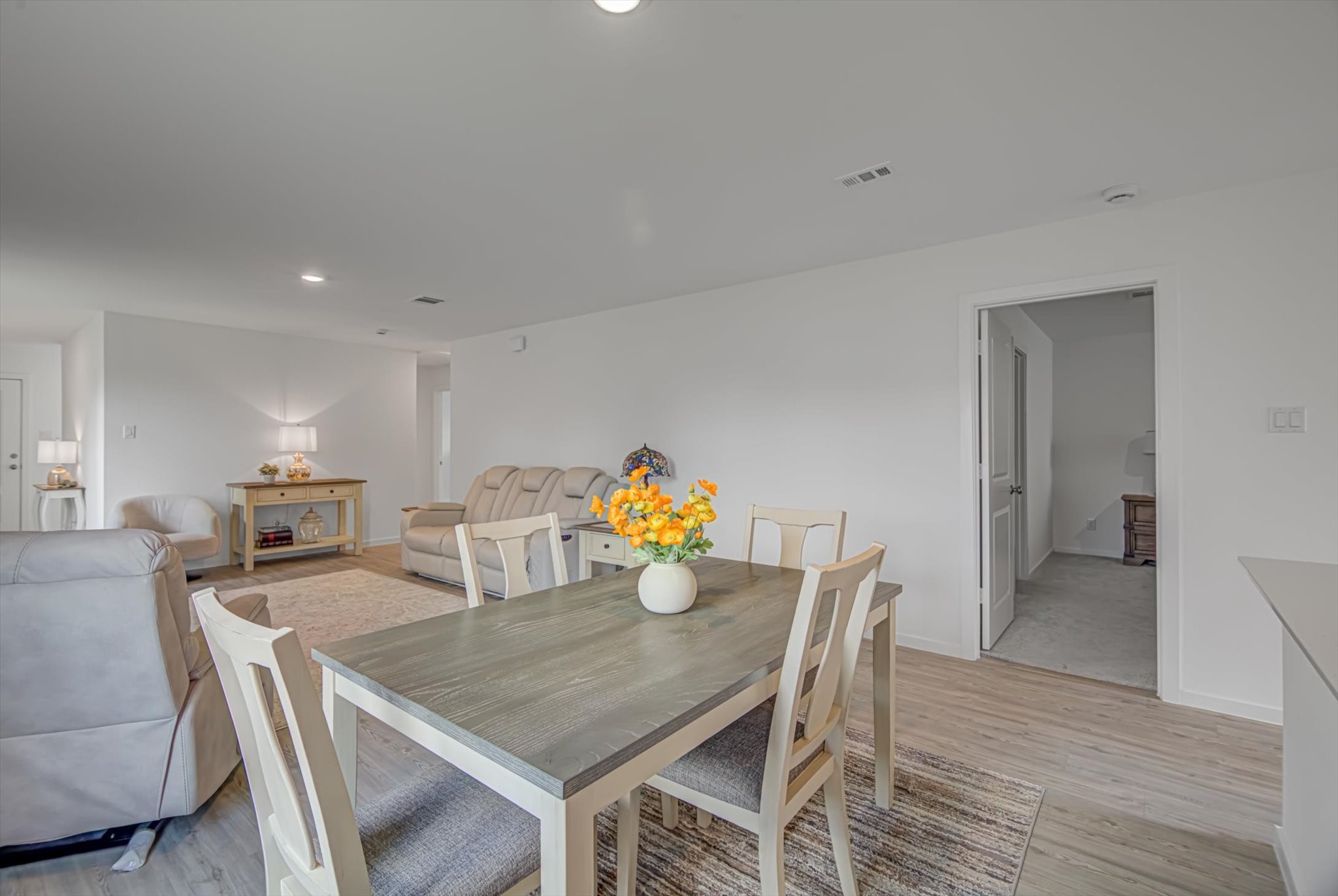 216 Houston Avenue Property Photo 9