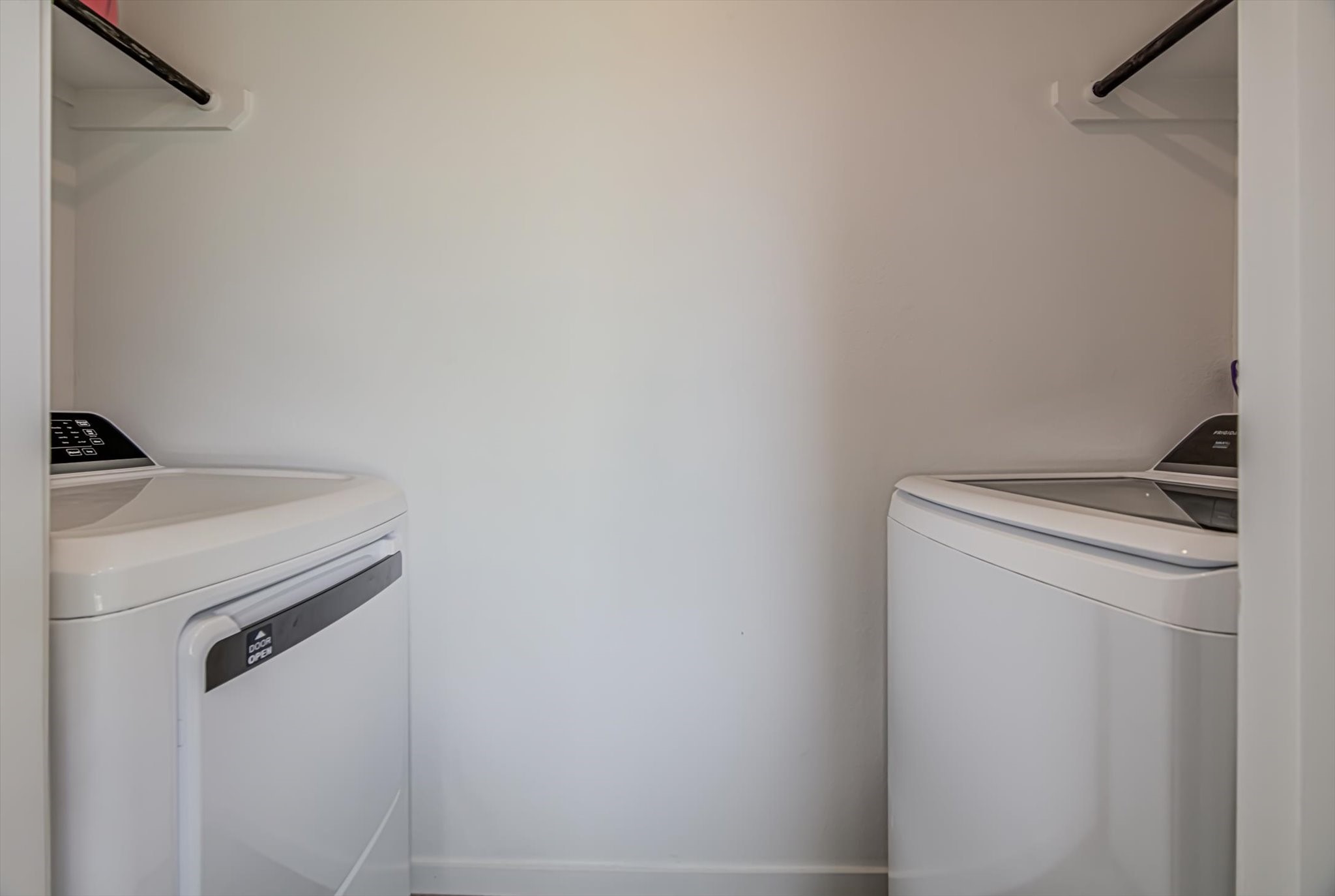 216 Houston Avenue Property Photo 27