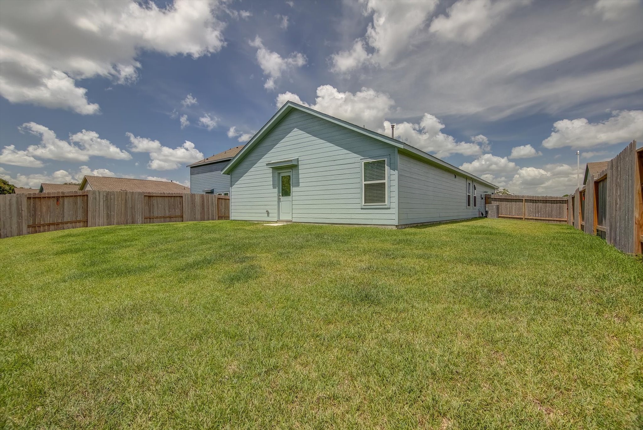 216 Houston Avenue Property Photo 29