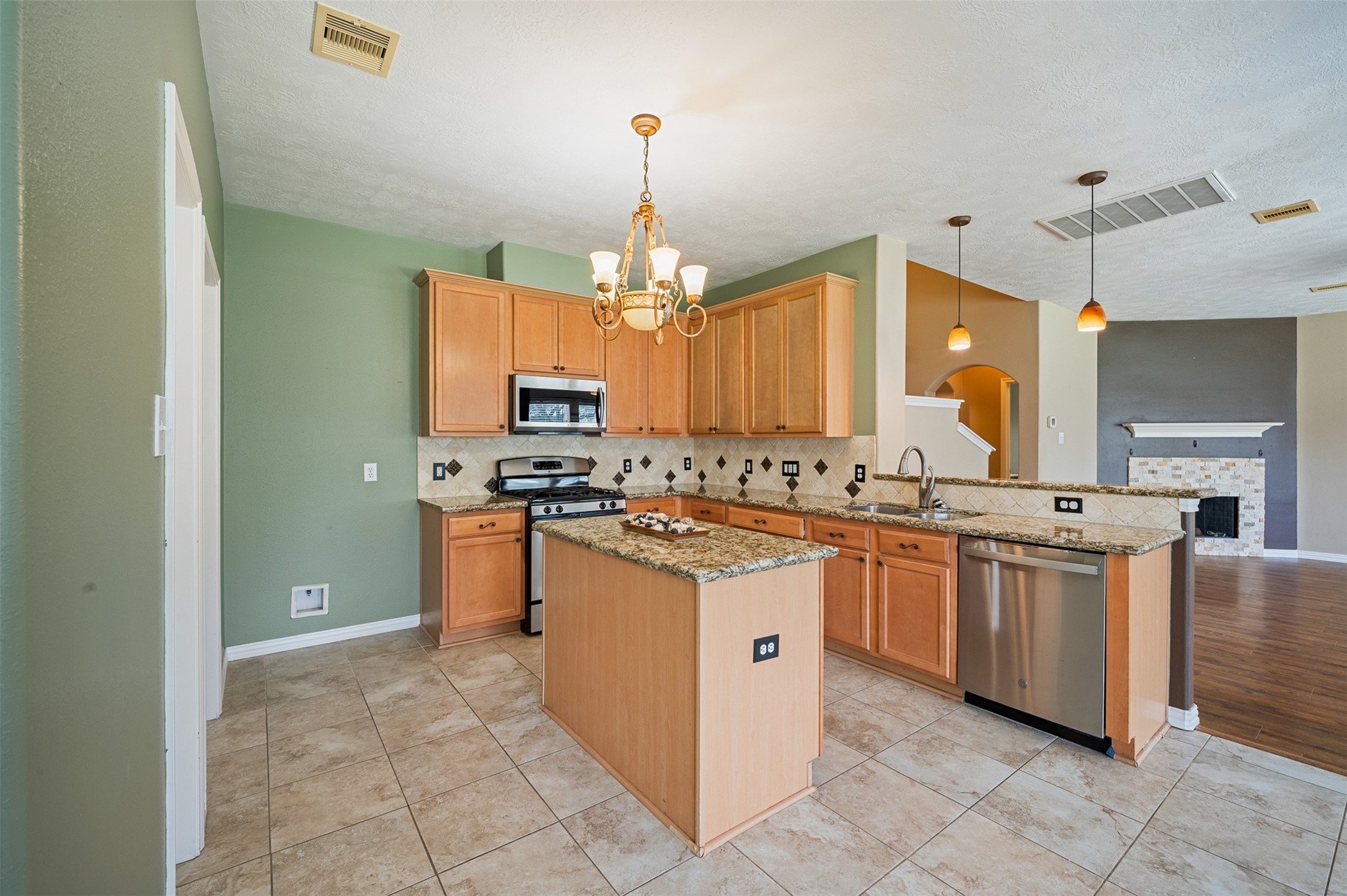 2931 Silver Landing Lane Property Photo 13