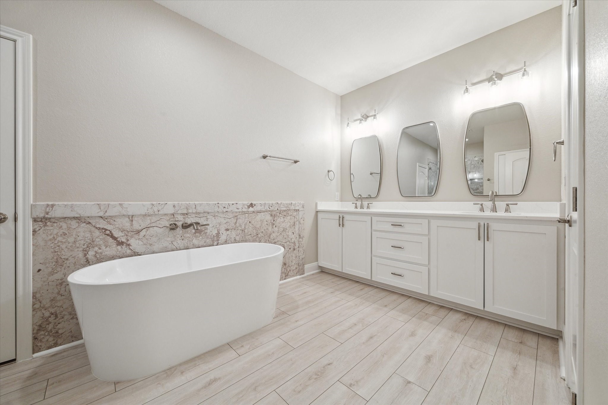 230 Bora Bora Drive Property Photo 17