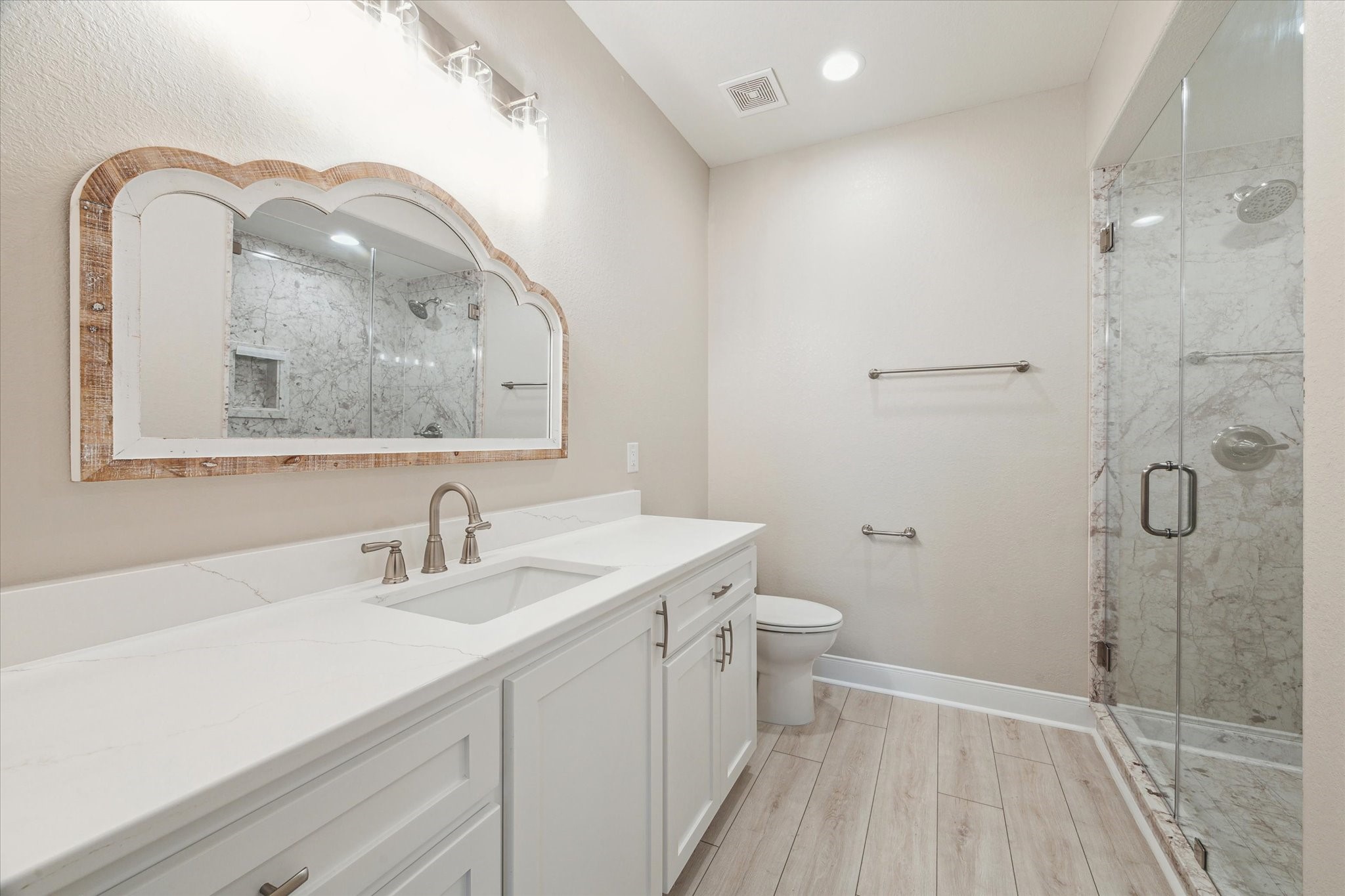230 Bora Bora Drive Property Photo 27