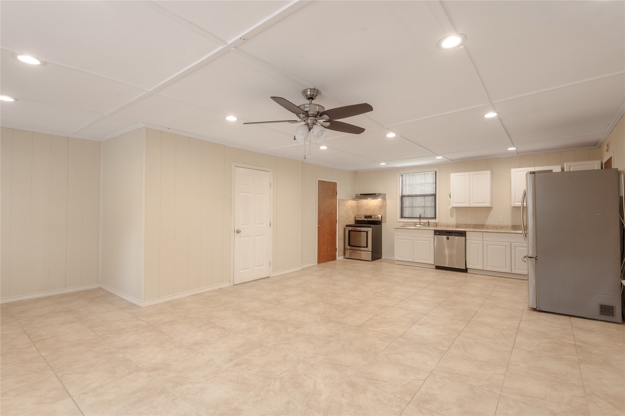 4640 Fm 1374 Road B Property Photo 2