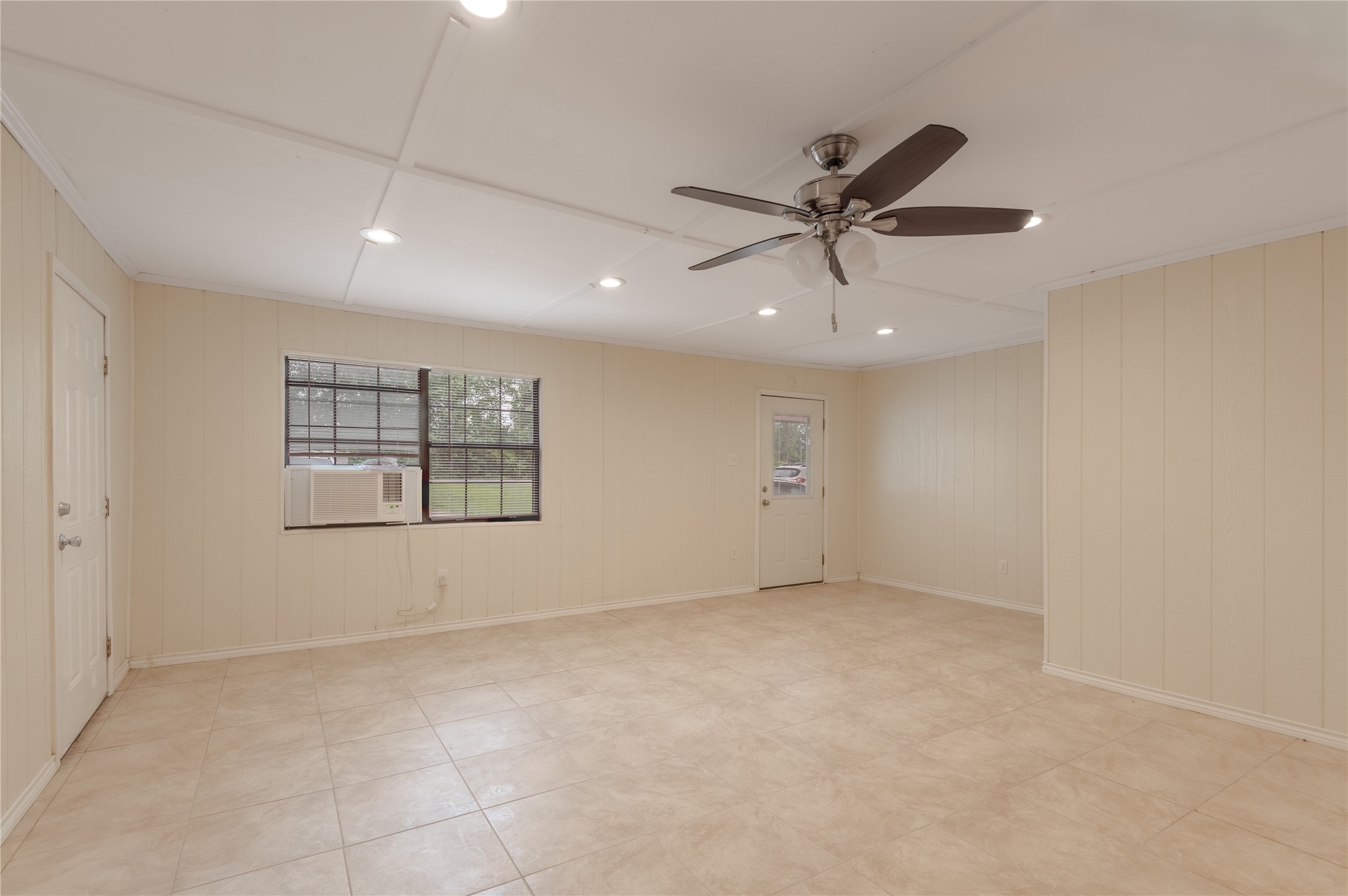 4640 Fm 1374 Road B Property Photo 3
