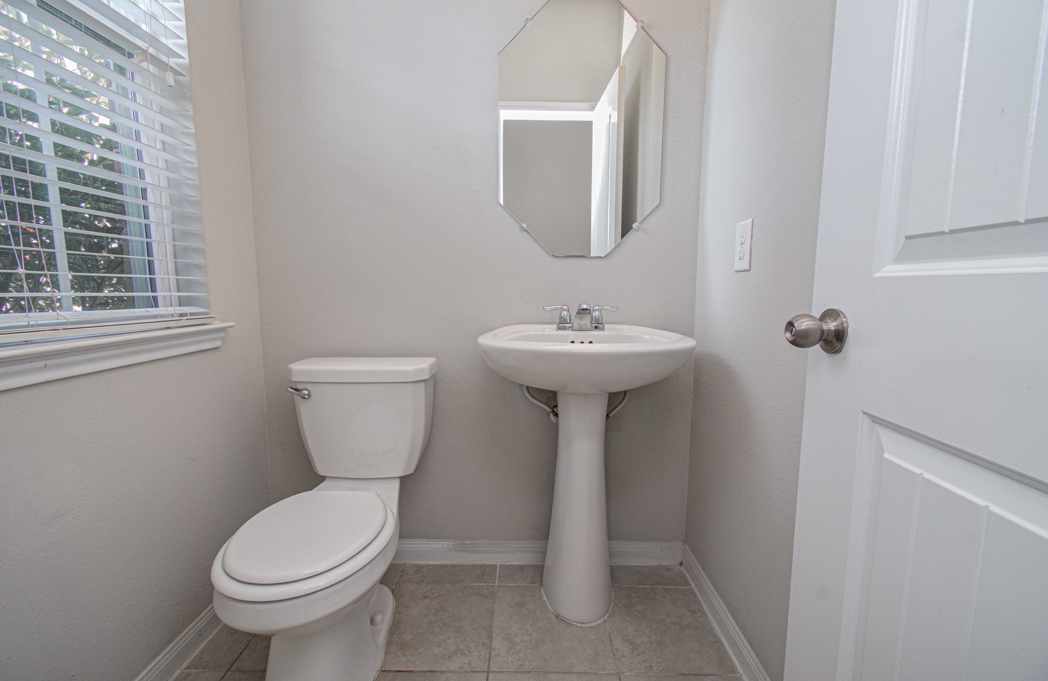 24942 Alberti Sonata Drive Property Photo 4