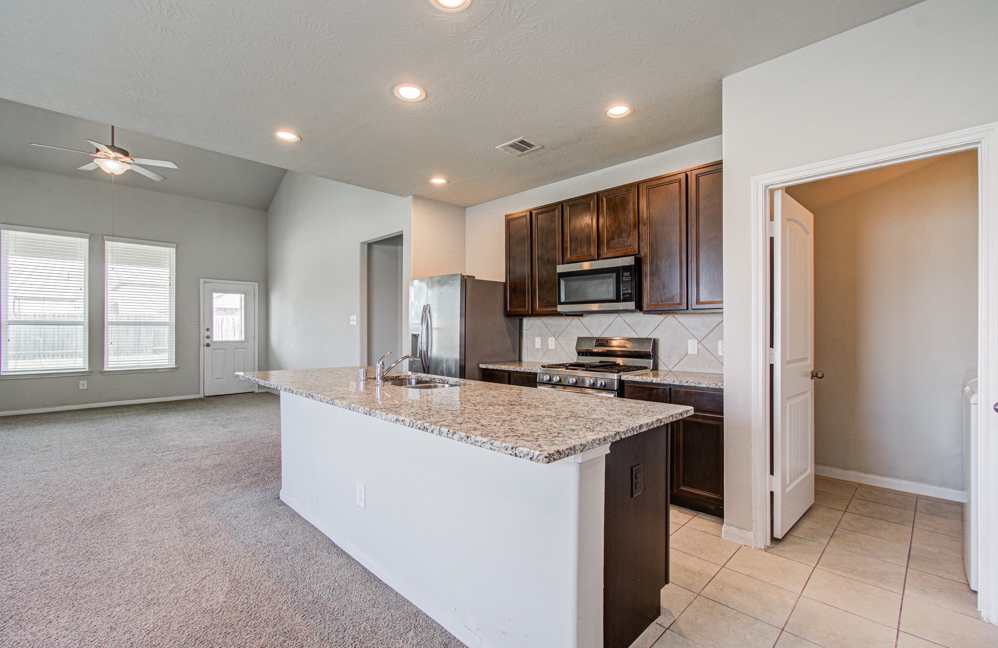 24942 Alberti Sonata Drive Property Photo 5