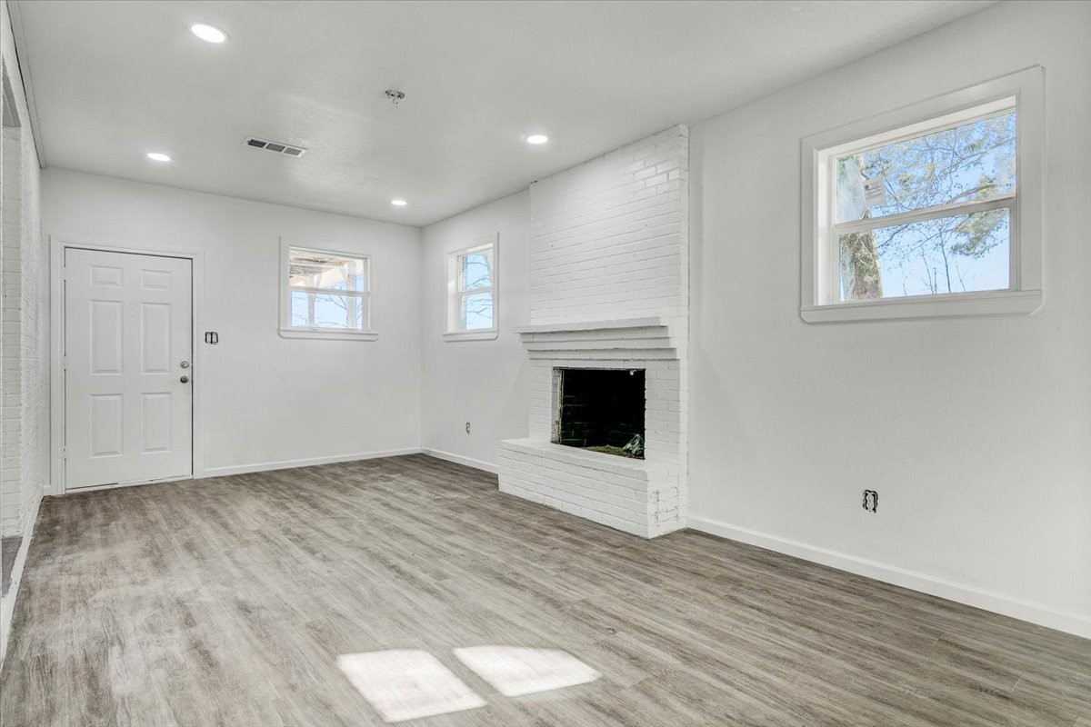 16458 Highway 62 S Property Photo 5