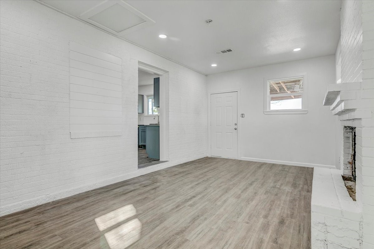 16458 Highway 62 S Property Photo 6