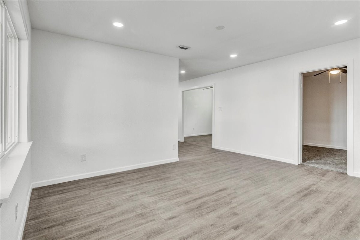 16458 Highway 62 S Property Photo 8