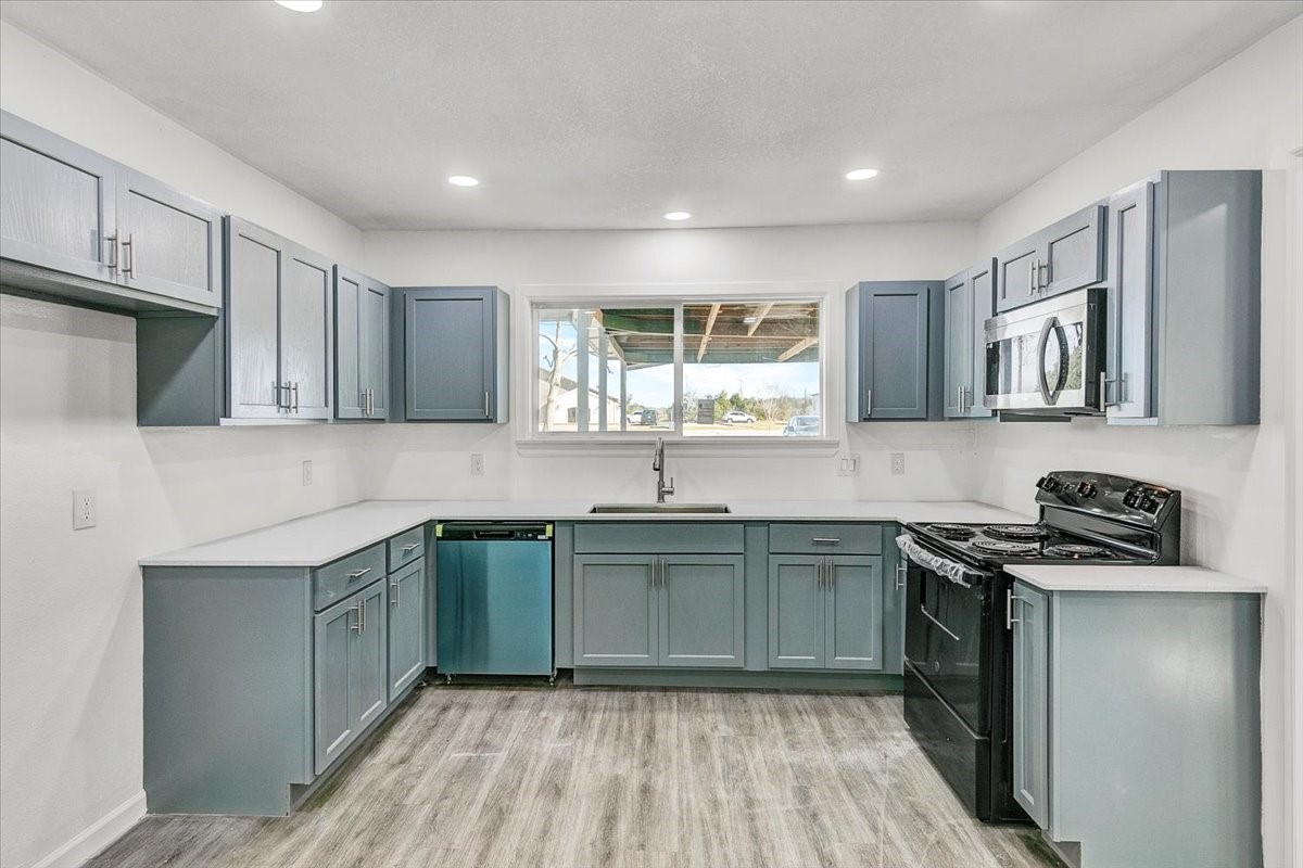 16458 Highway 62 S Property Photo 9