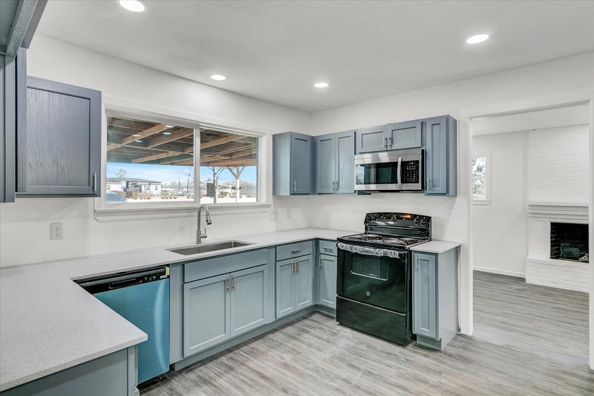 16458 Highway 62 S Property Photo 11