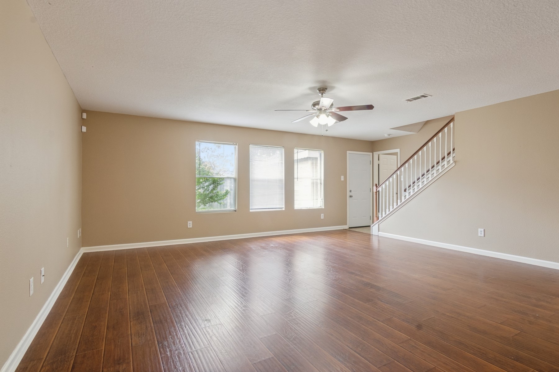 1919 Tomlinson Trail Drive Property Photo 6