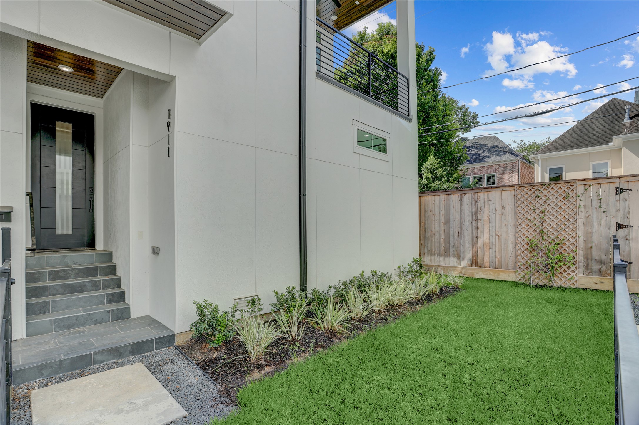 1911 Lauderdale Street Property Photo 17