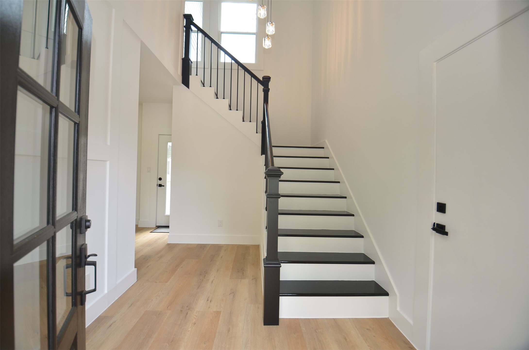 1207 Martin Street Property Photo 5