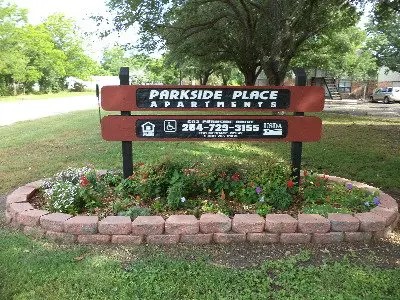 603 Parkside Dr Property Photo 2