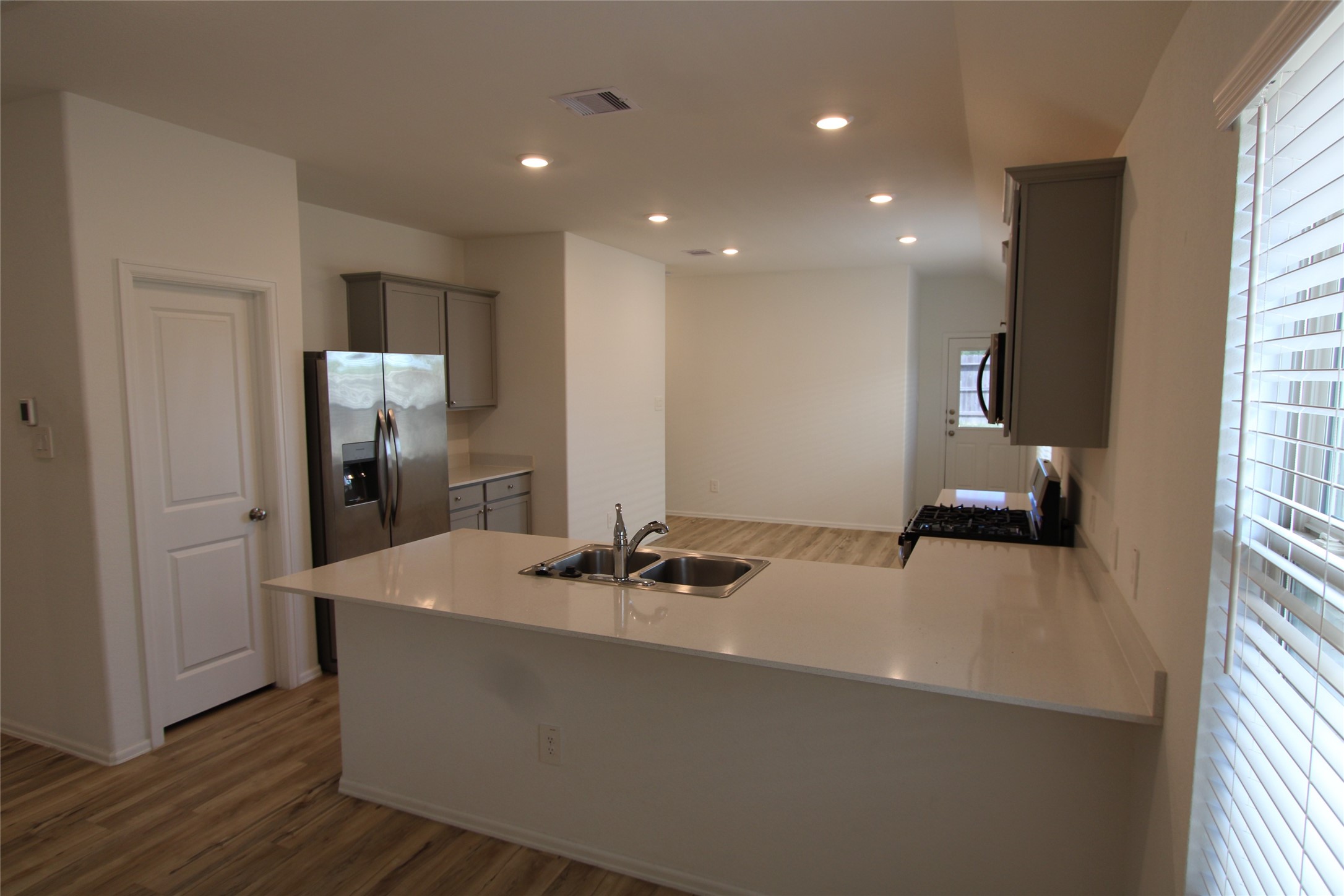 24030 Steep Climb Drive Property Photo 4