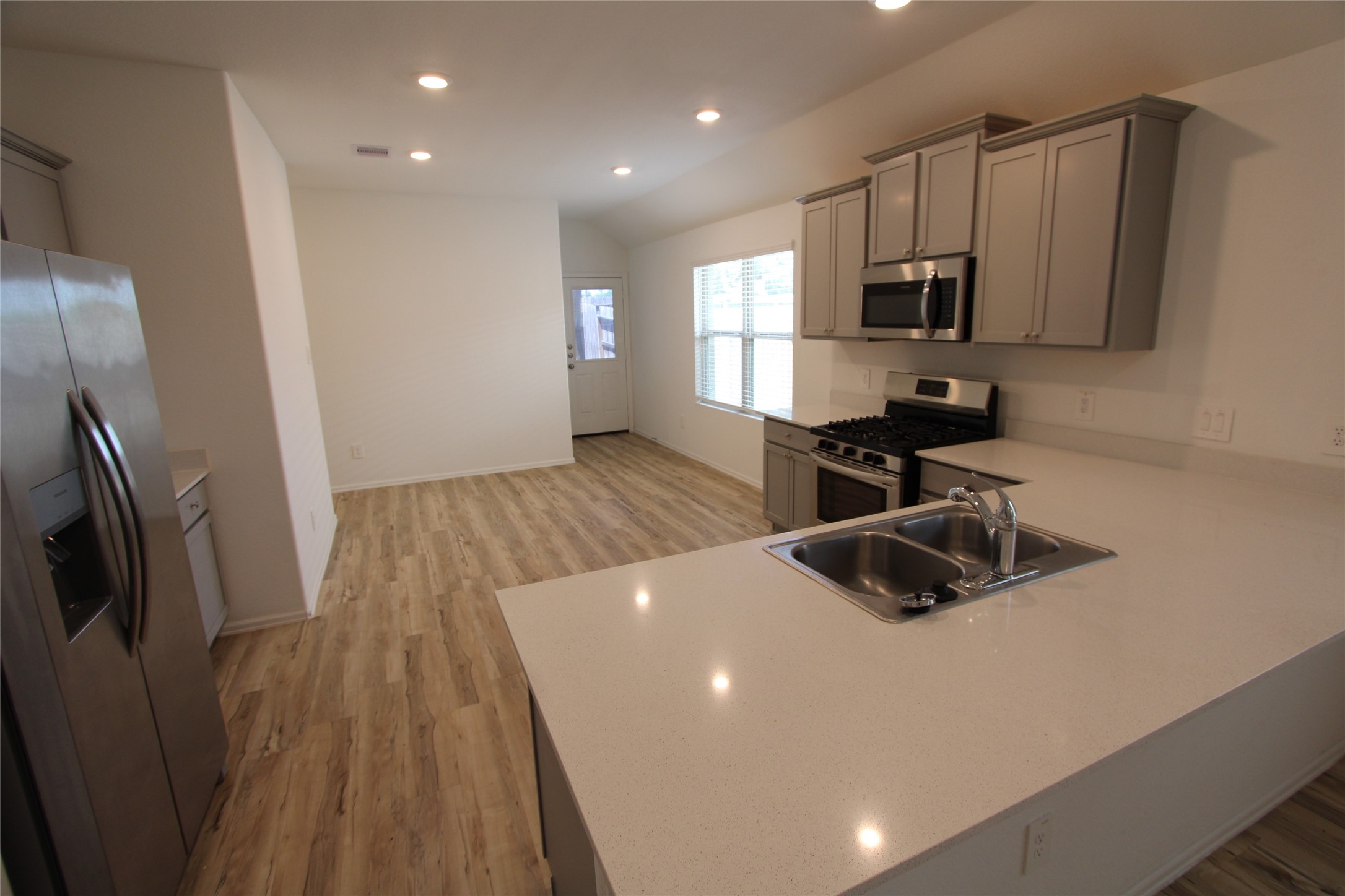 24030 Steep Climb Drive Property Photo 5
