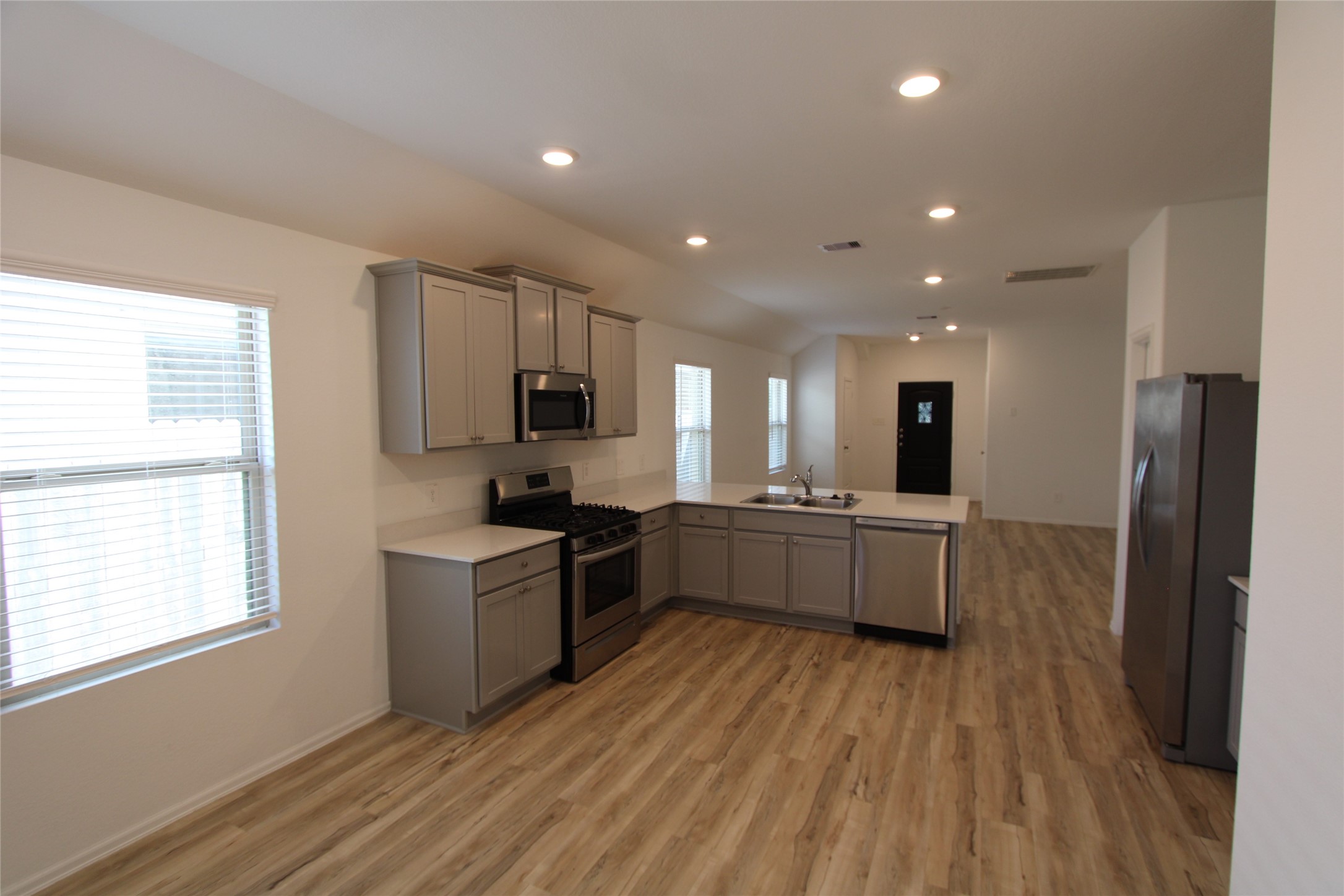 24030 Steep Climb Drive Property Photo 6