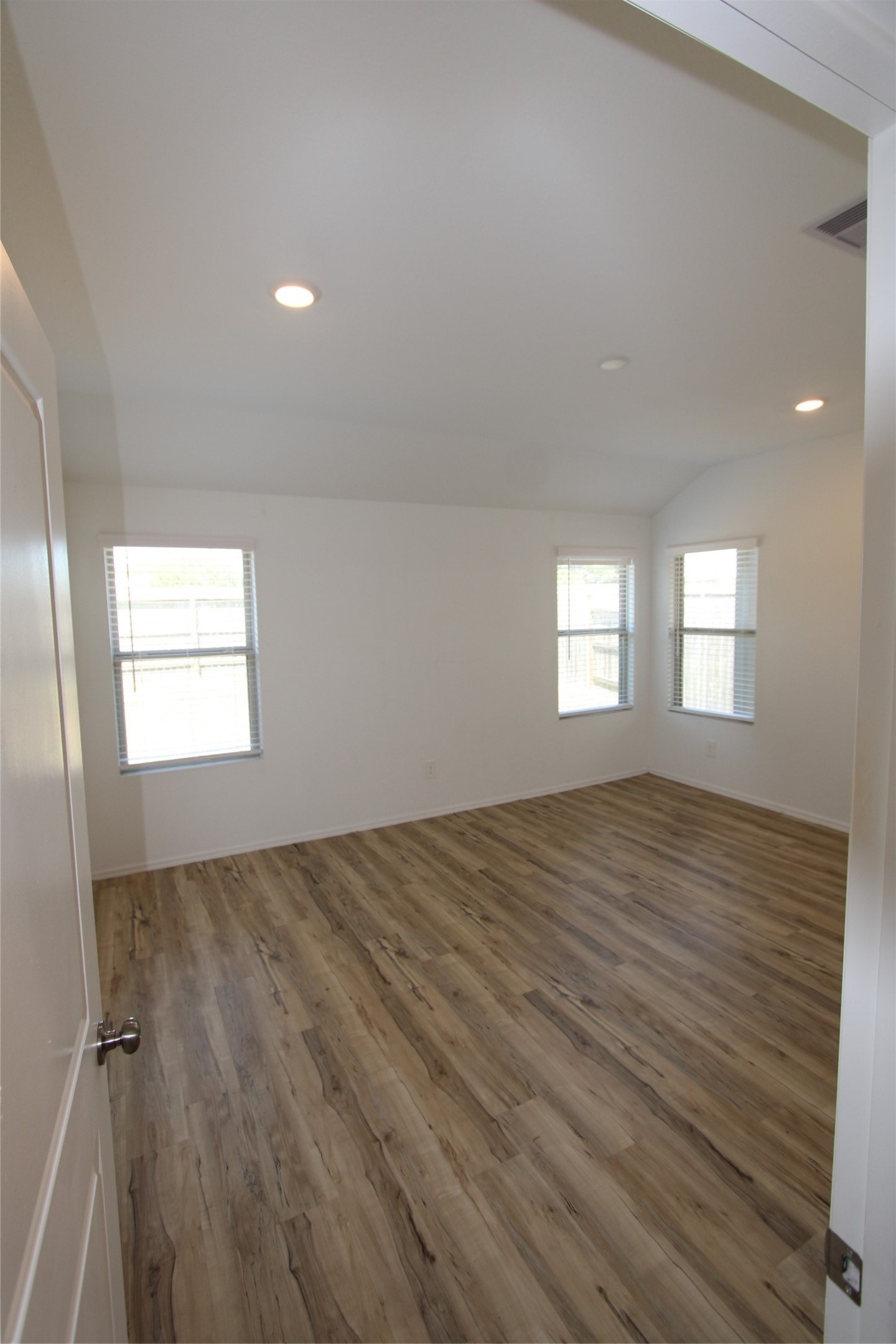 24030 Steep Climb Drive Property Photo 8
