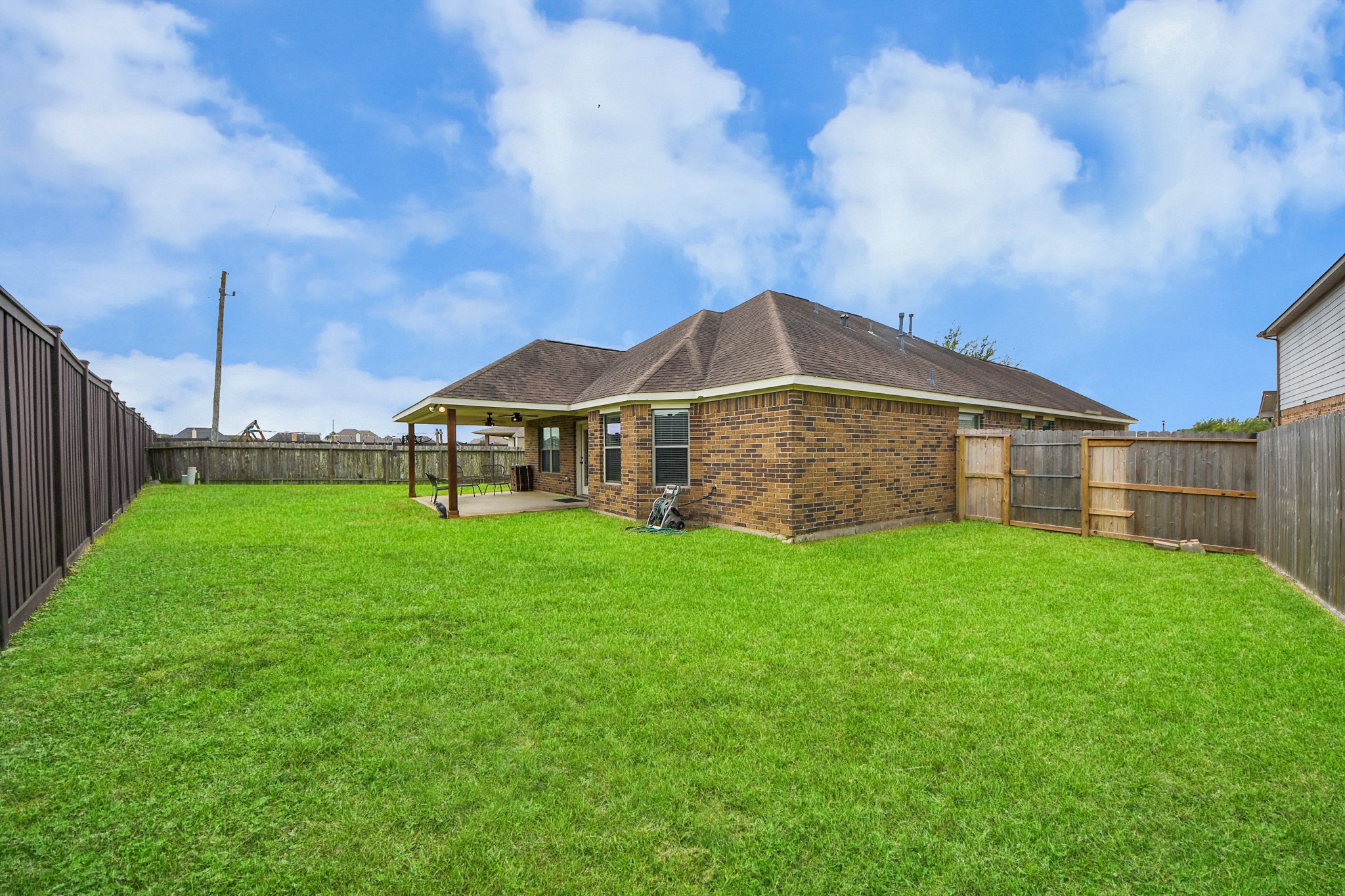 2527 Horned Owl Drive Property Photo 6