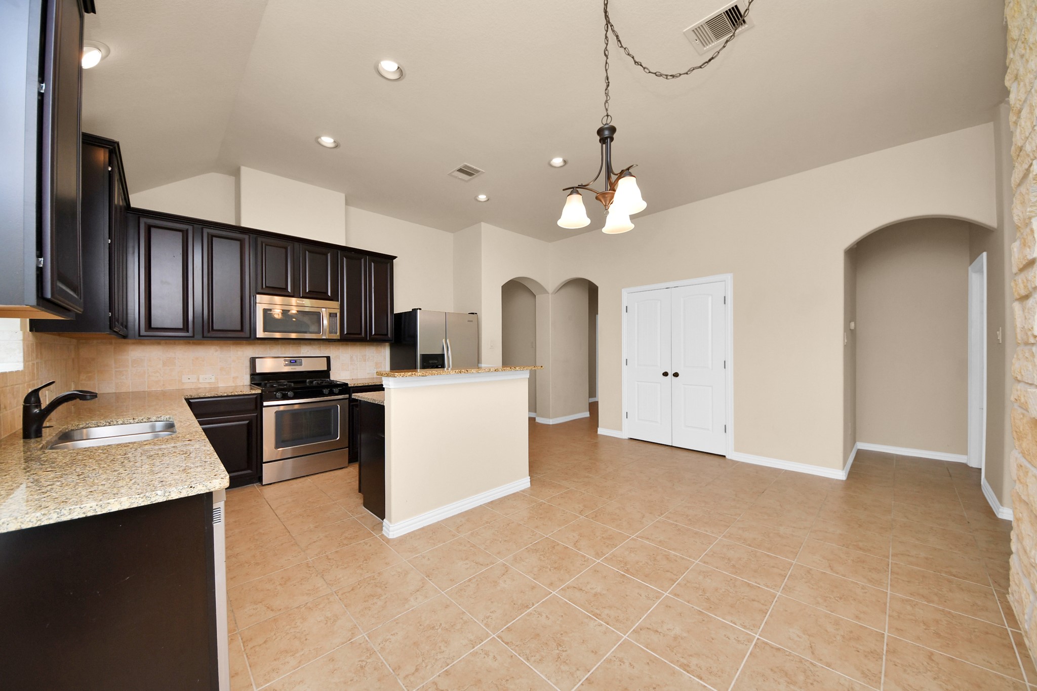 2527 Horned Owl Drive Property Photo 11