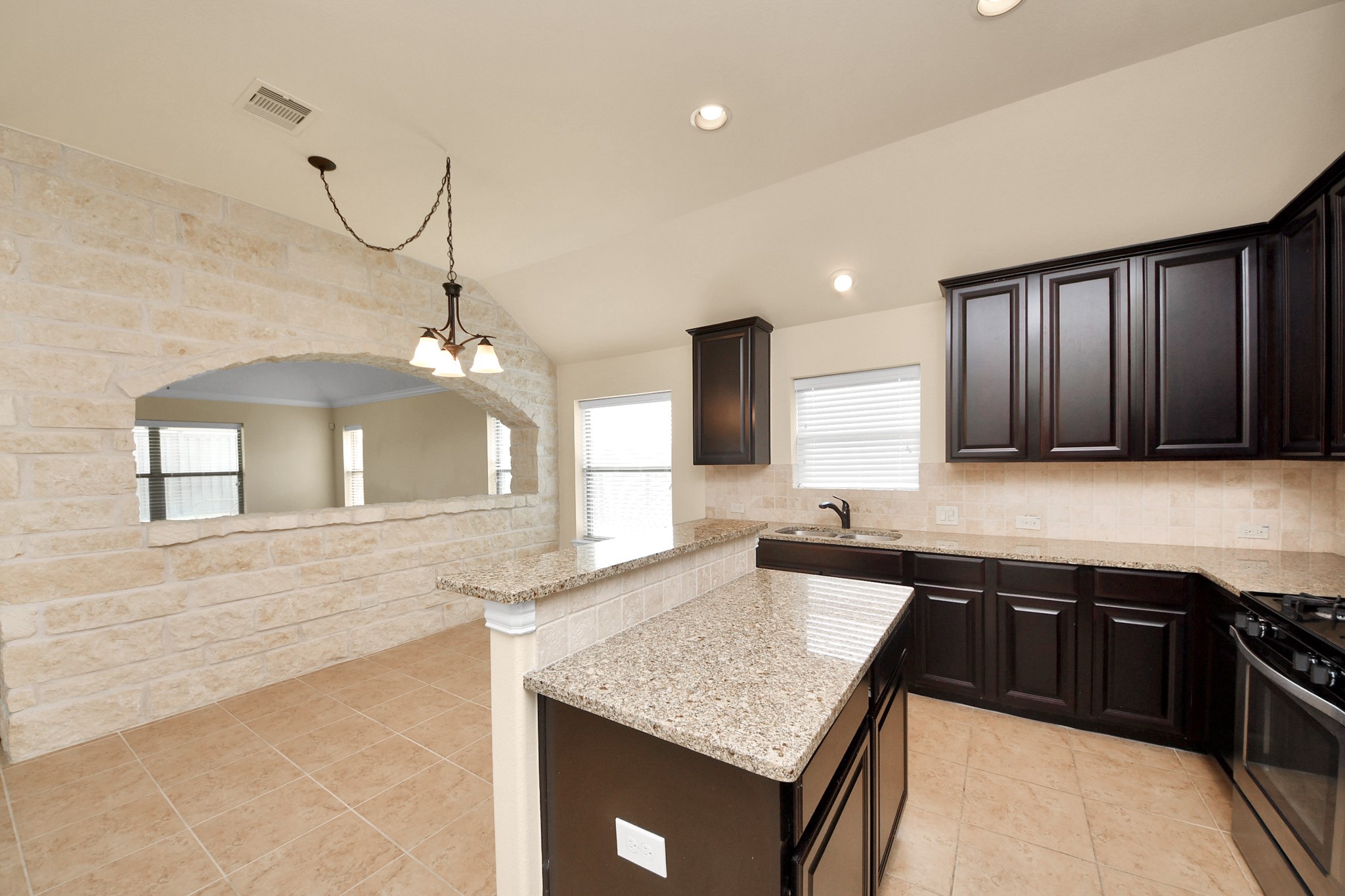 2527 Horned Owl Drive Property Photo 15