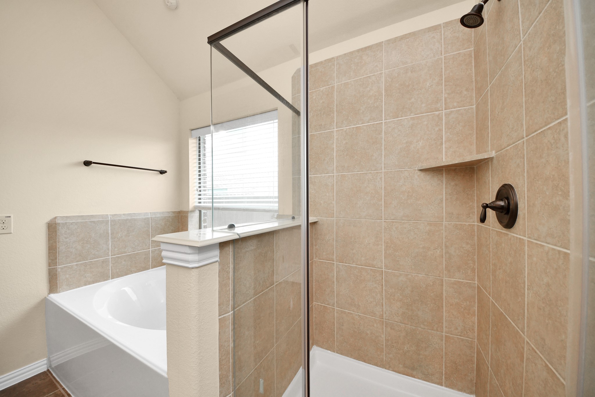 2527 Horned Owl Drive Property Photo 27