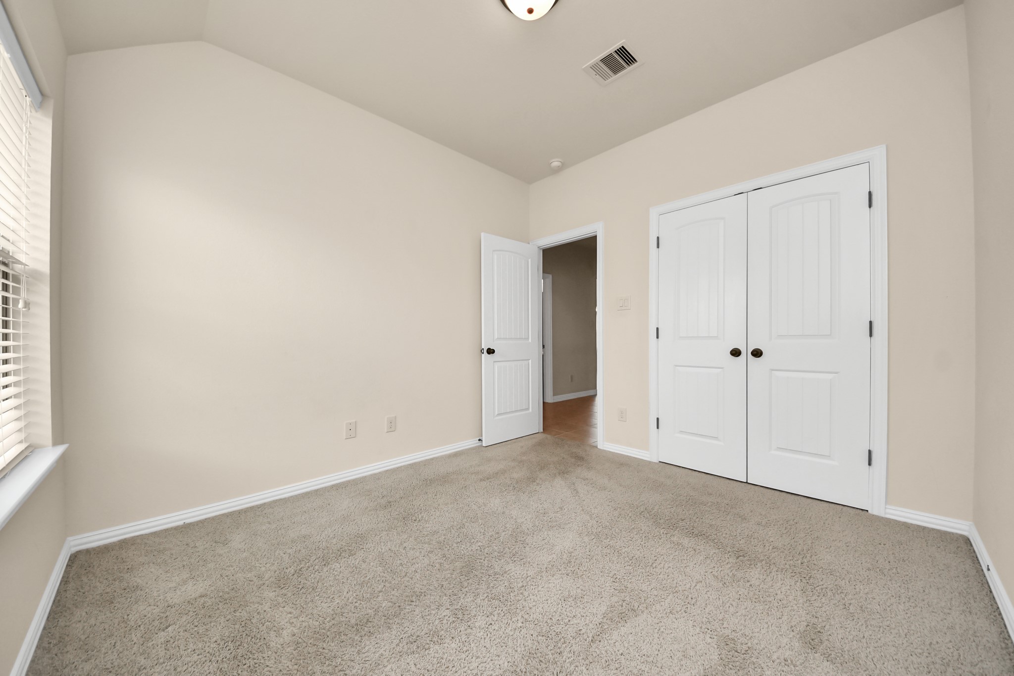 2527 Horned Owl Drive Property Photo 37