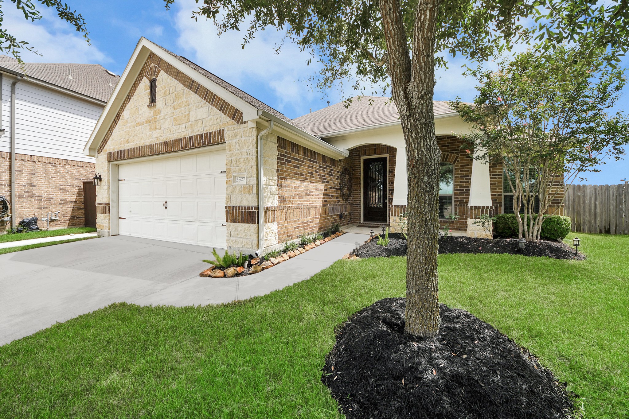 2527 Horned Owl Drive Property Photo 42