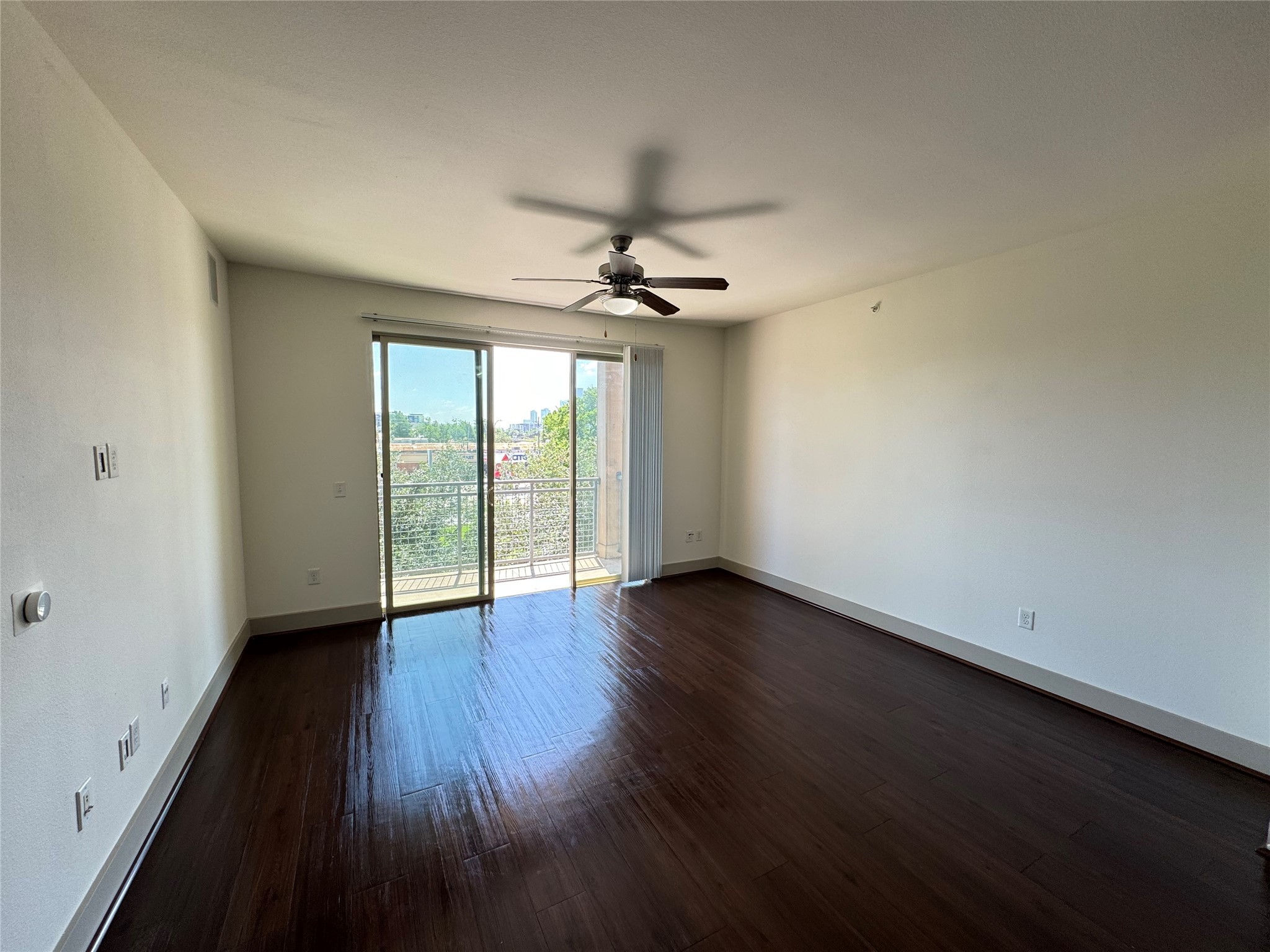 145 Heights Blvd 10b.447 Property Photo 3