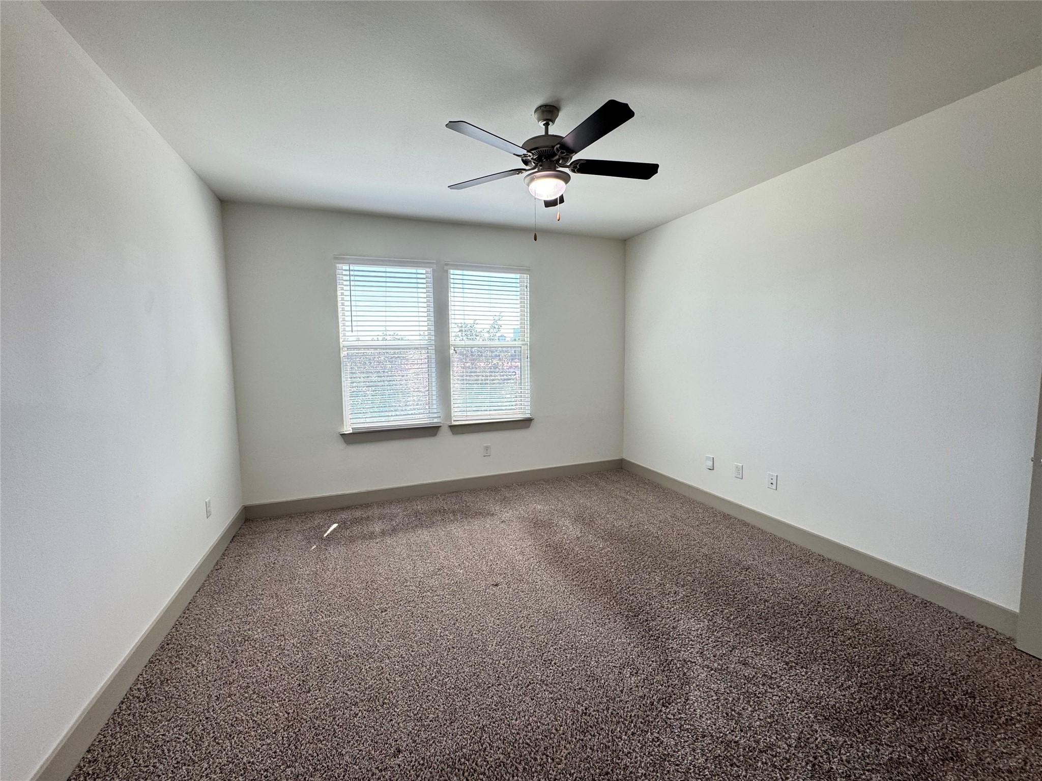 145 Heights Blvd 10b.447 Property Photo 6